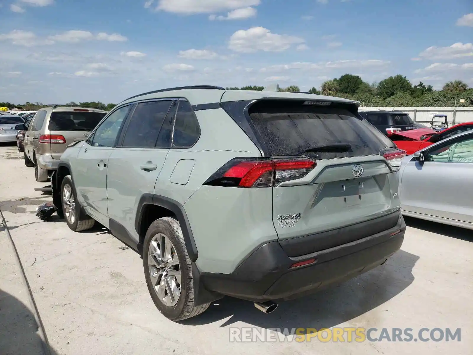 3 Photograph of a damaged car 2T3C1RFVXKW010325 TOYOTA RAV4 2019