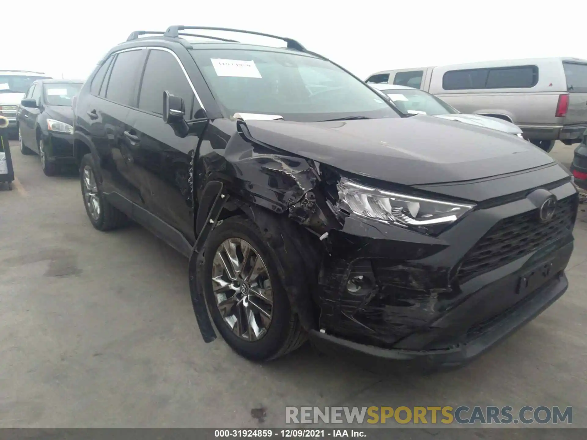 6 Фотография поврежденного автомобиля 2T3C1RFVXKW015072 TOYOTA RAV4 2019