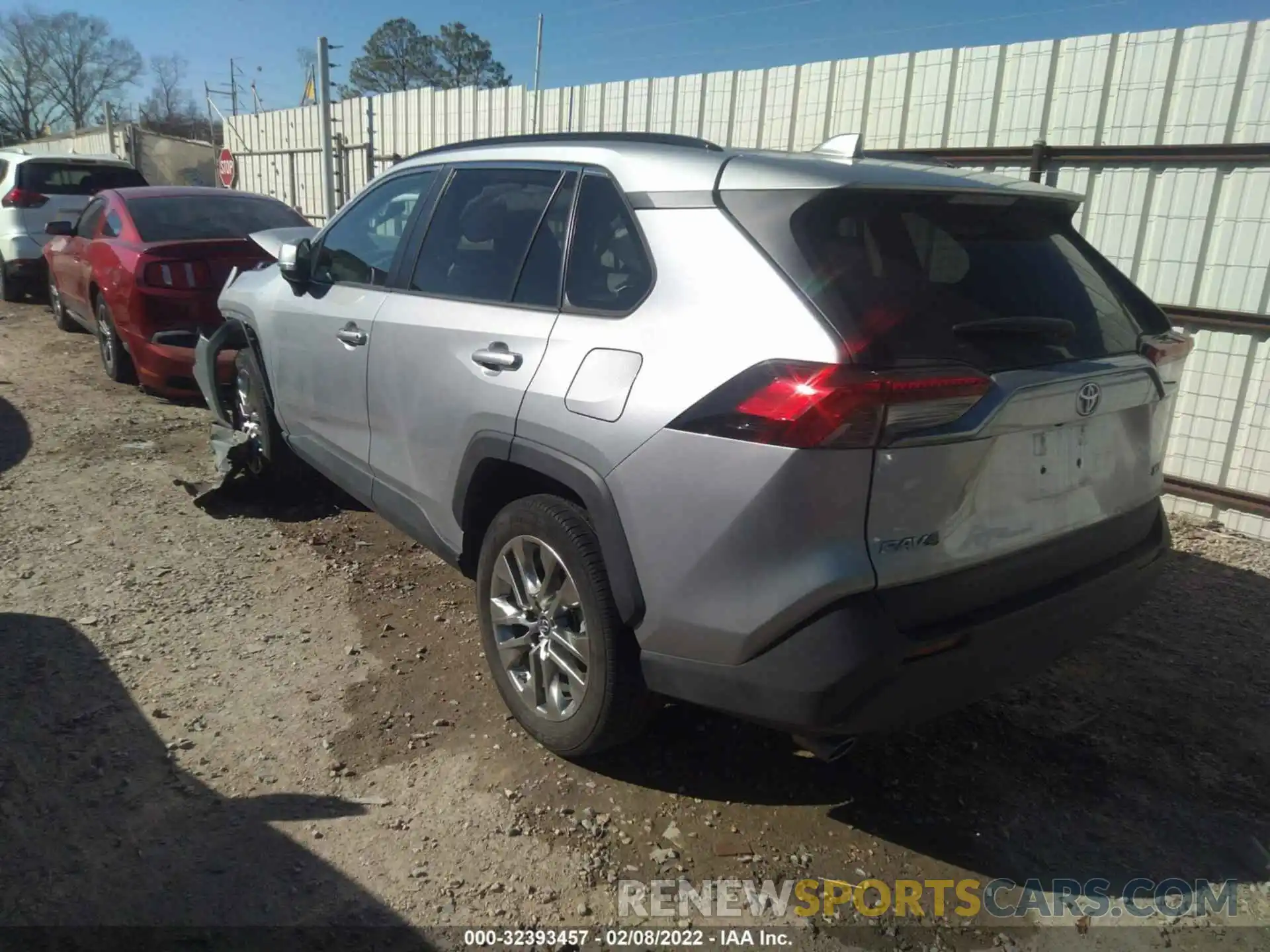 3 Photograph of a damaged car 2T3C1RFVXKW021874 TOYOTA RAV4 2019