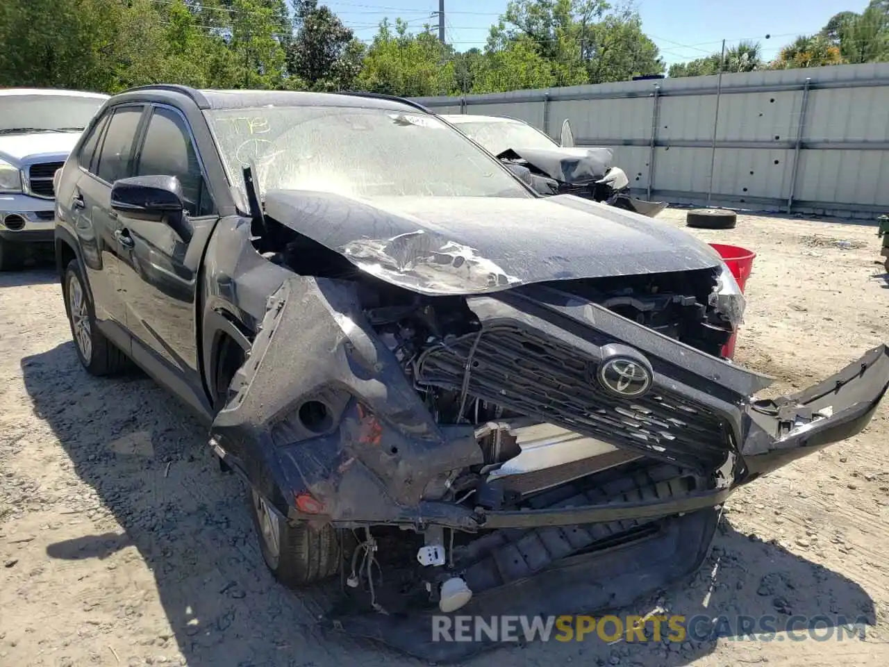 1 Photograph of a damaged car 2T3C1RFVXKW024466 TOYOTA RAV4 2019