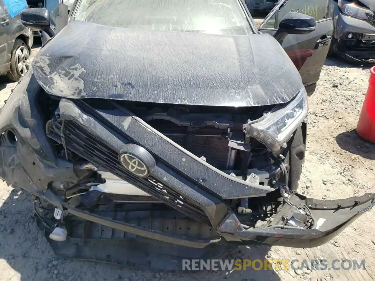 9 Photograph of a damaged car 2T3C1RFVXKW024466 TOYOTA RAV4 2019