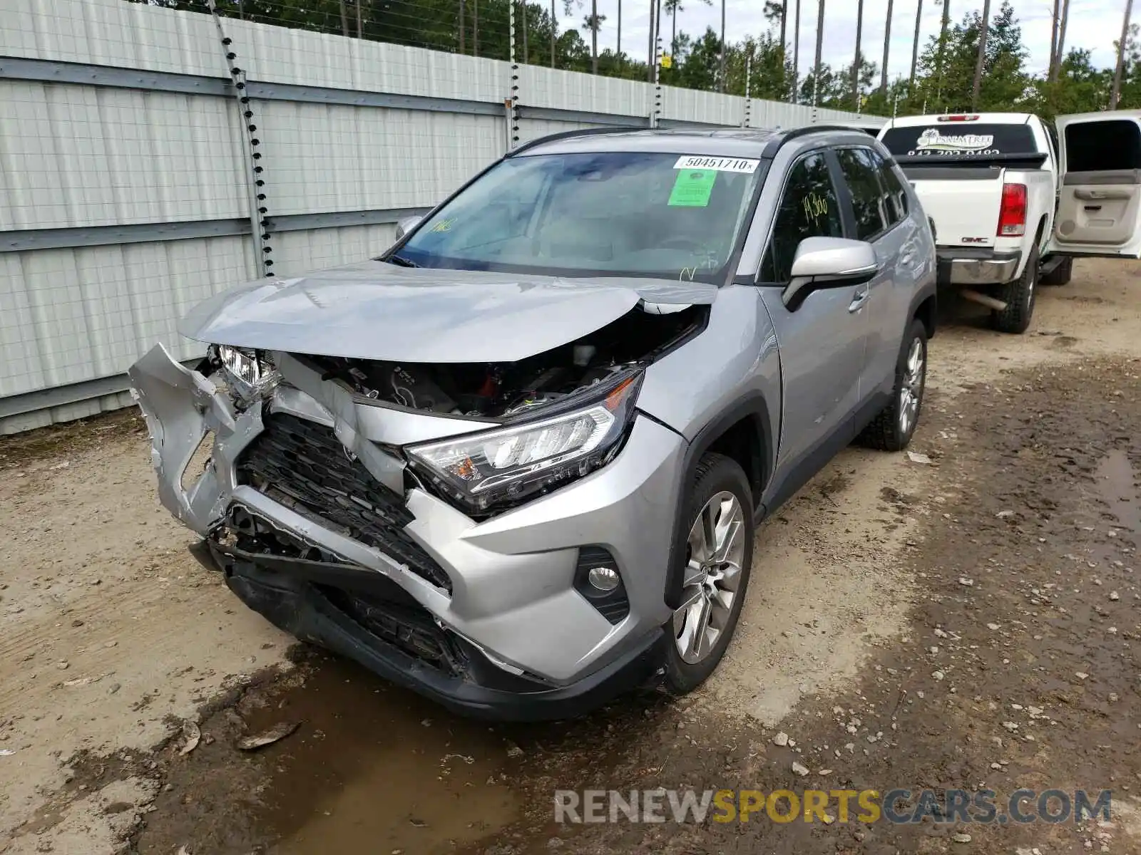 2 Photograph of a damaged car 2T3C1RFVXKW026590 TOYOTA RAV4 2019