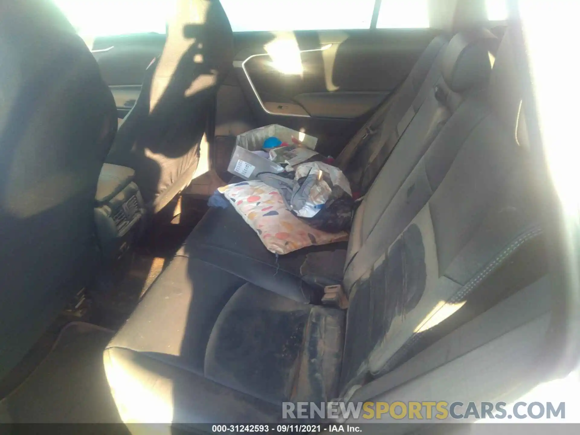 8 Photograph of a damaged car 2T3C1RFVXKW027688 TOYOTA RAV4 2019