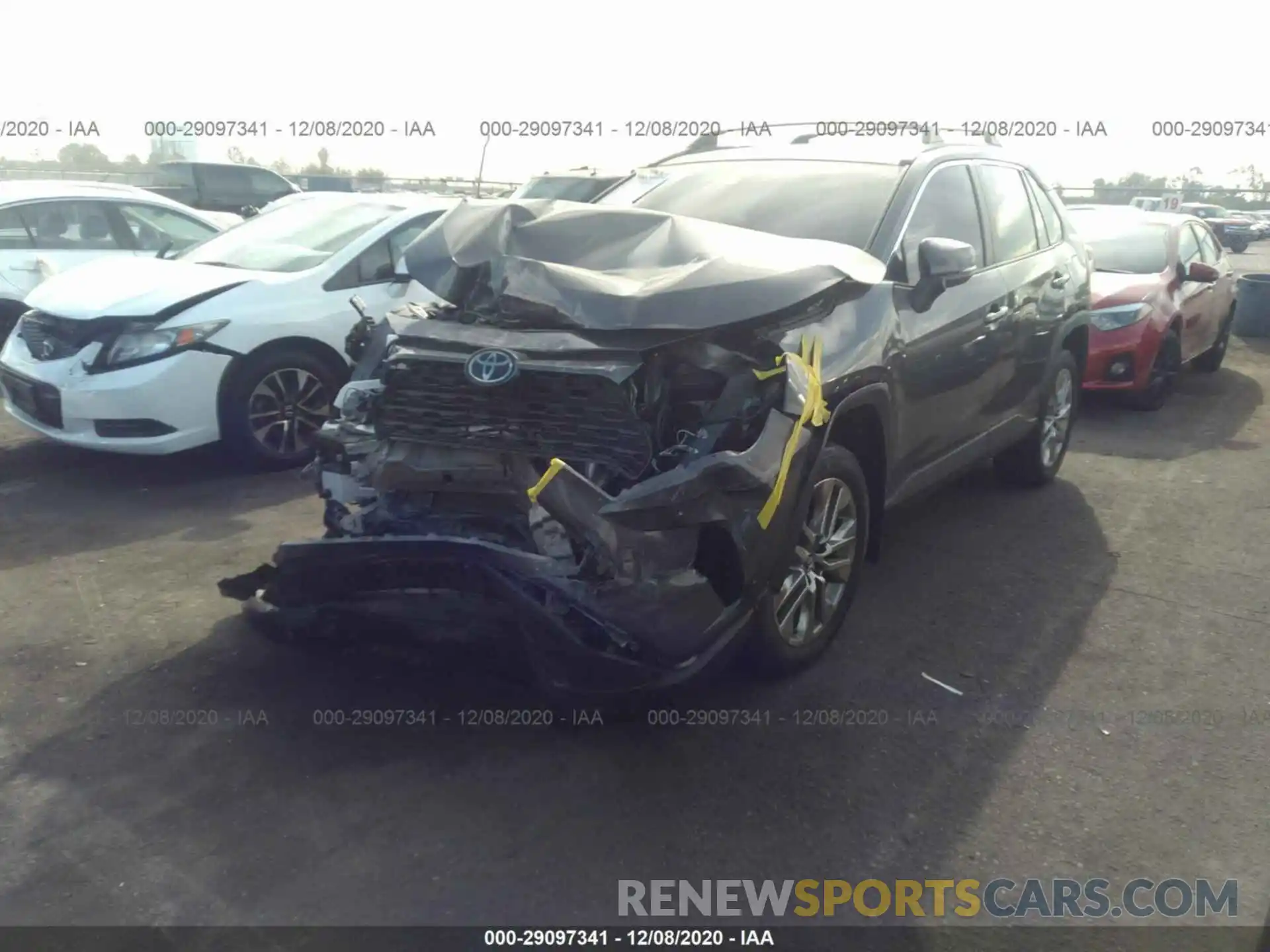 2 Photograph of a damaged car 2T3C1RFVXKW028467 TOYOTA RAV4 2019