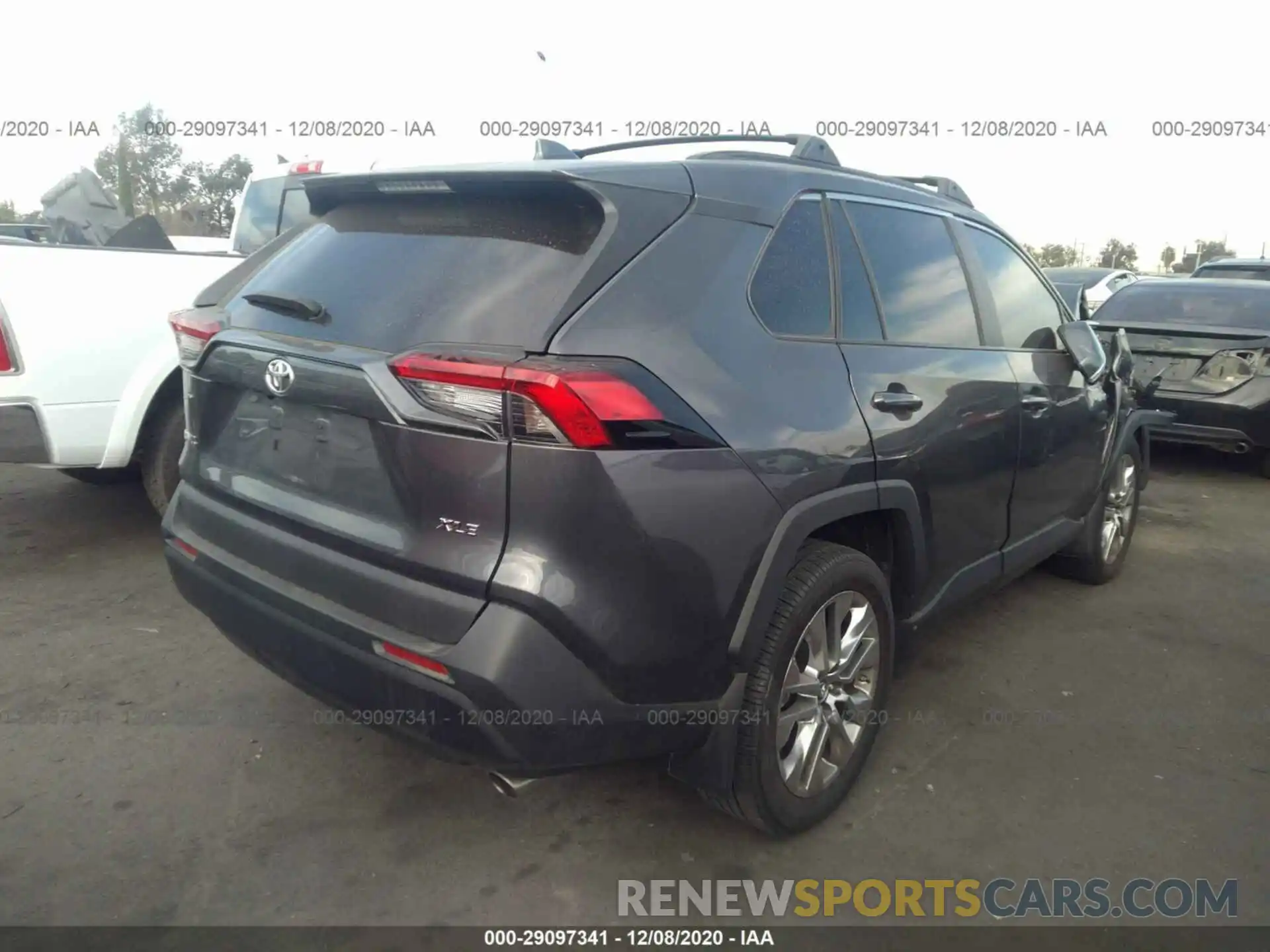 5 Photograph of a damaged car 2T3C1RFVXKW028467 TOYOTA RAV4 2019