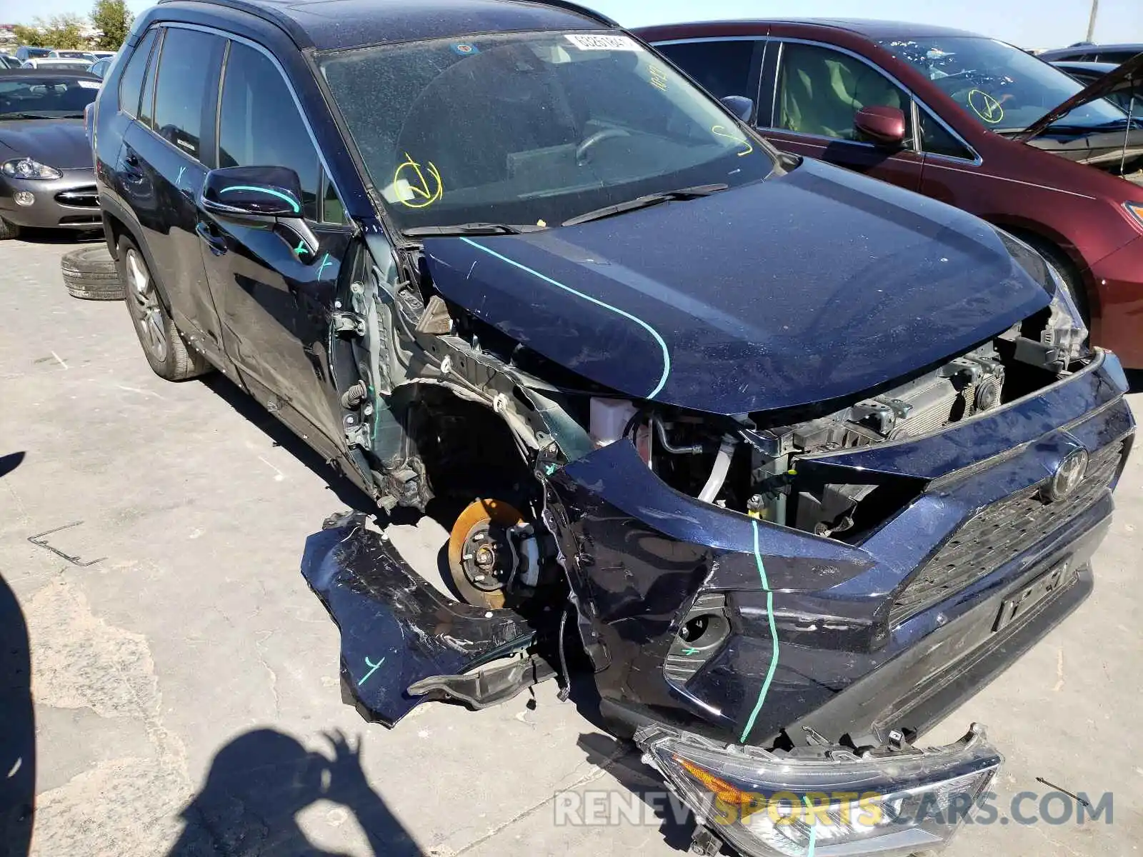 9 Photograph of a damaged car 2T3C1RFVXKW056396 TOYOTA RAV4 2019