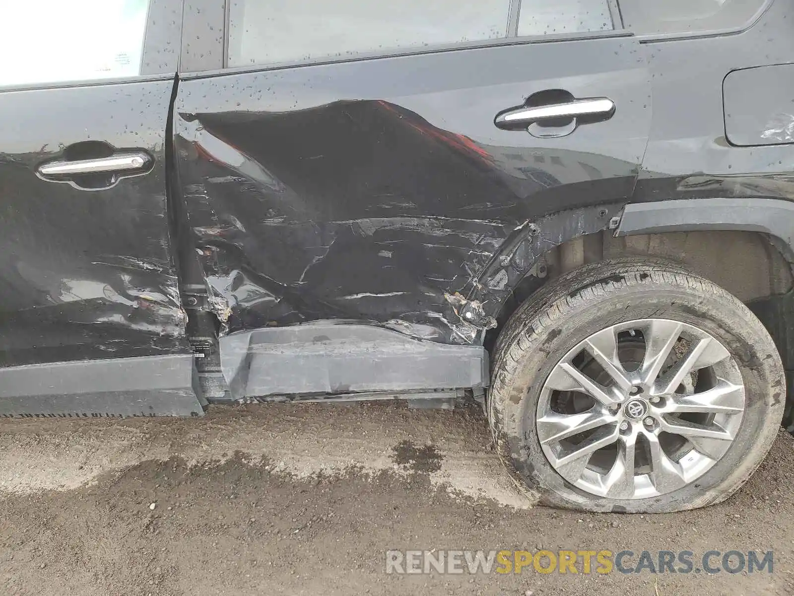 9 Photograph of a damaged car 2T3D1RFV2KC055751 TOYOTA RAV4 2019