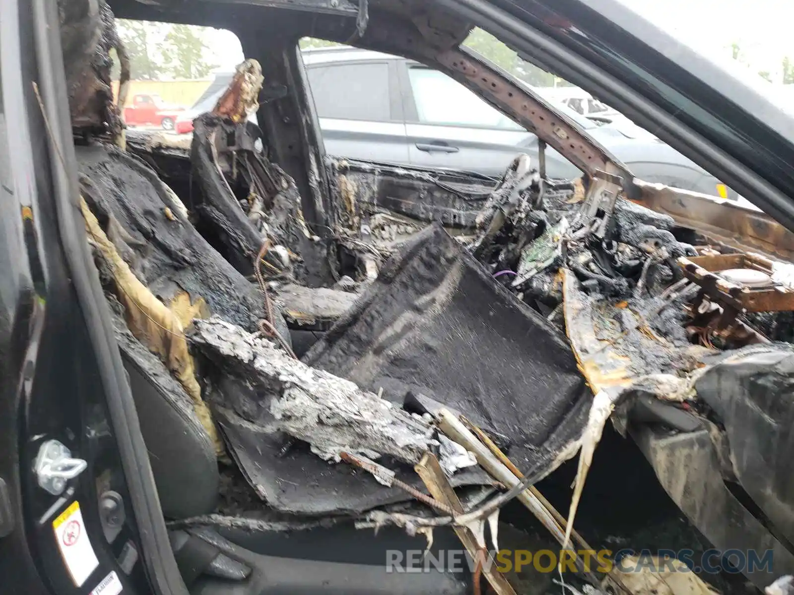 5 Photograph of a damaged car 2T3D1RFV6KW022850 TOYOTA RAV4 2019