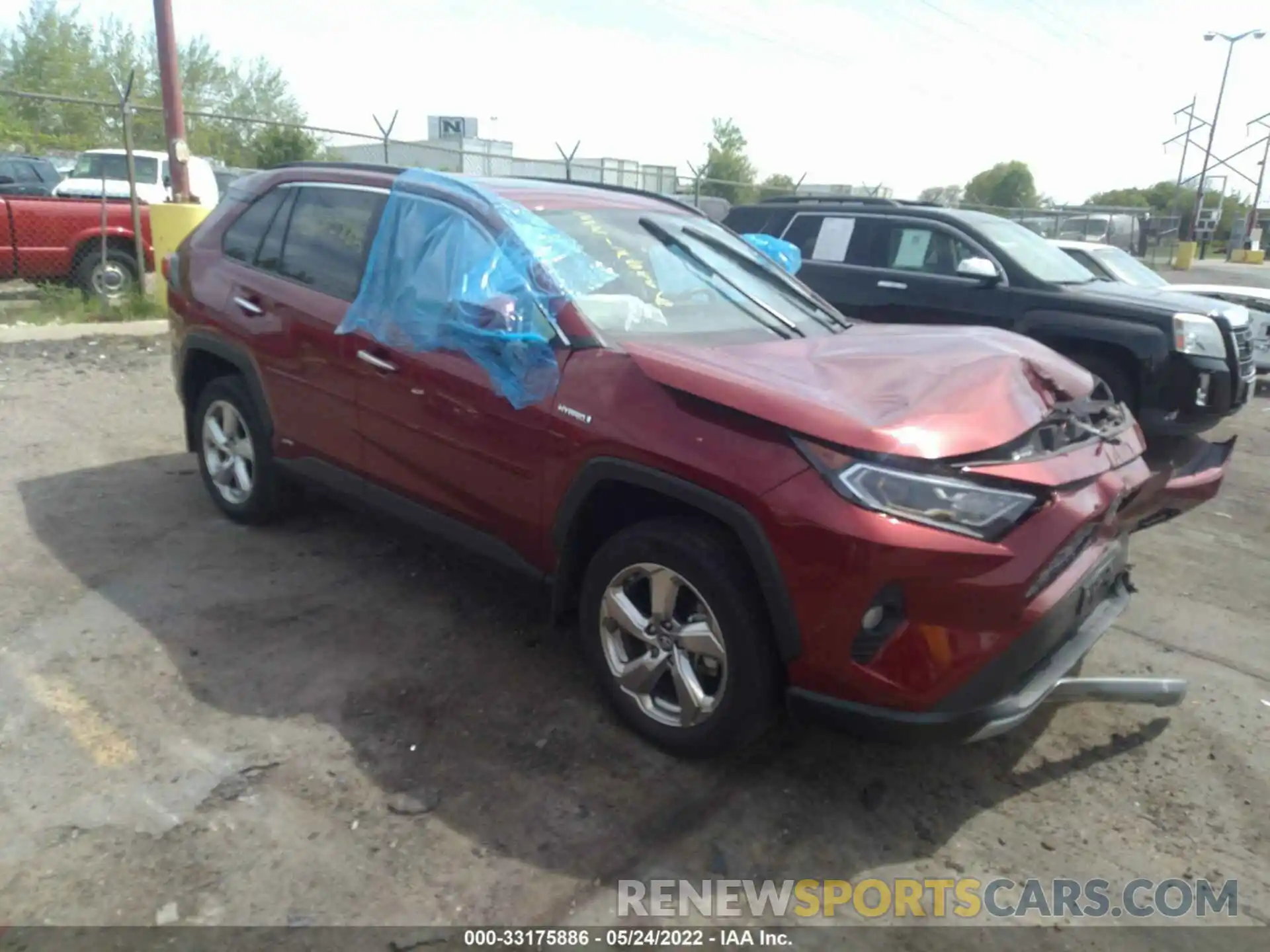 1 Photograph of a damaged car 2T3DWRFV0KW013174 TOYOTA RAV4 2019