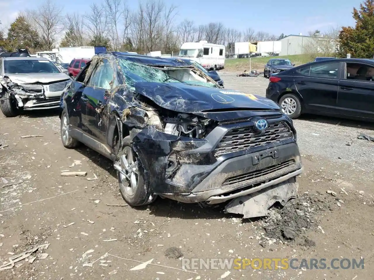 1 Photograph of a damaged car 2T3DWRFV0KW017774 TOYOTA RAV4 2019