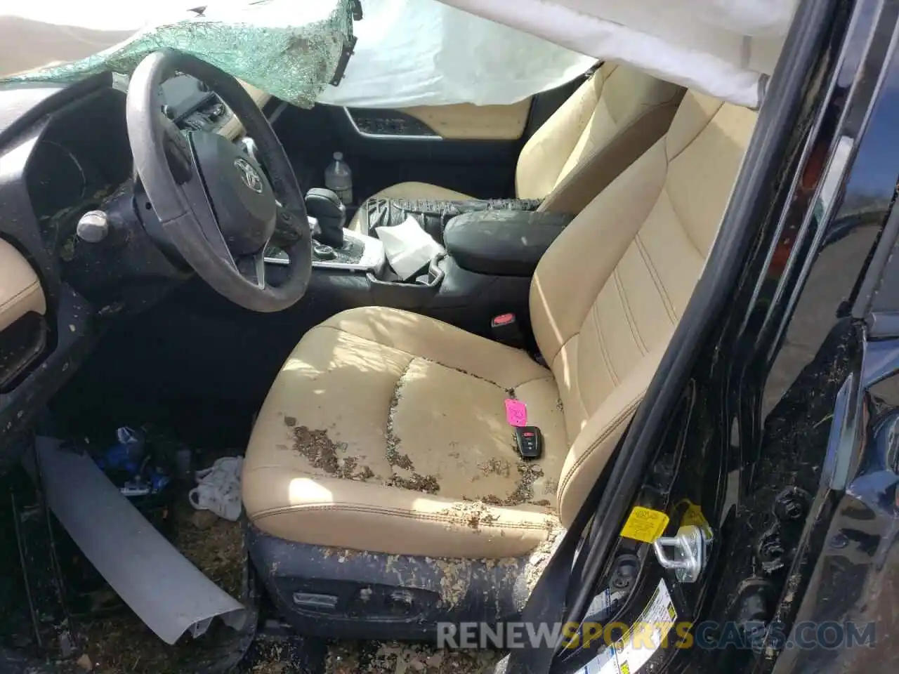 5 Photograph of a damaged car 2T3DWRFV0KW017774 TOYOTA RAV4 2019