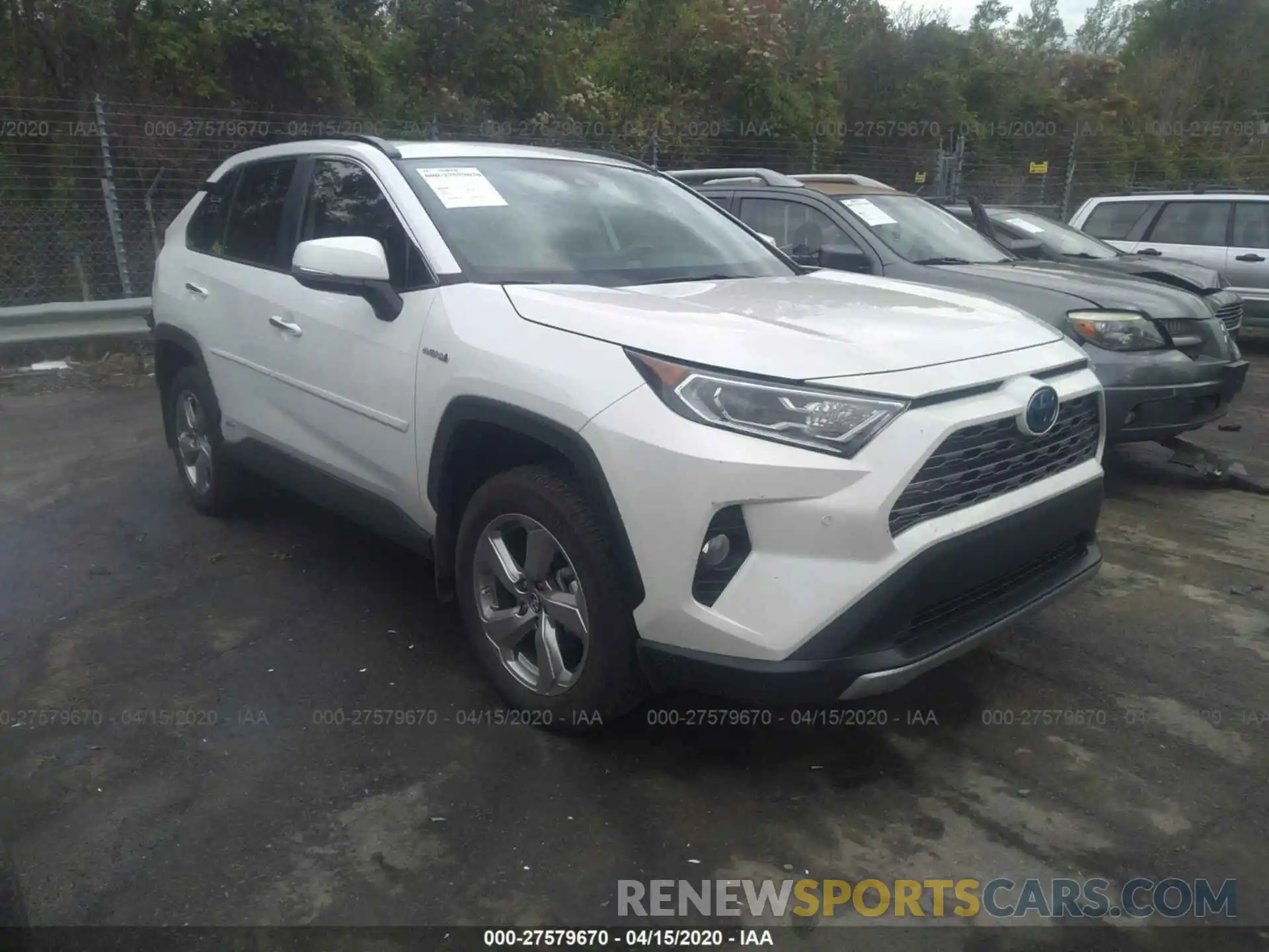 1 Photograph of a damaged car 2T3DWRFV0KW023929 TOYOTA RAV4 2019