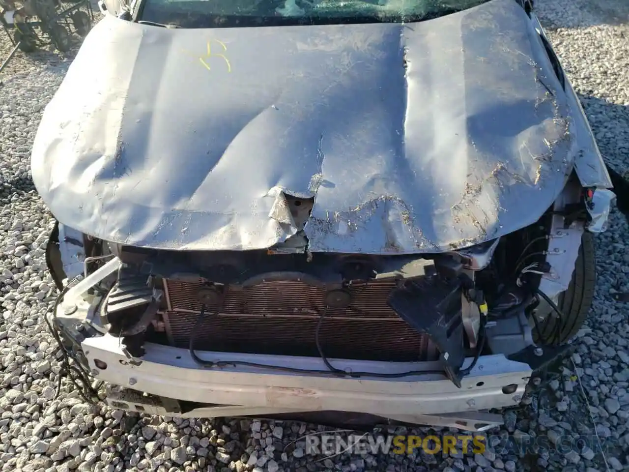 7 Photograph of a damaged car 2T3DWRFV0KW043646 TOYOTA RAV4 2019