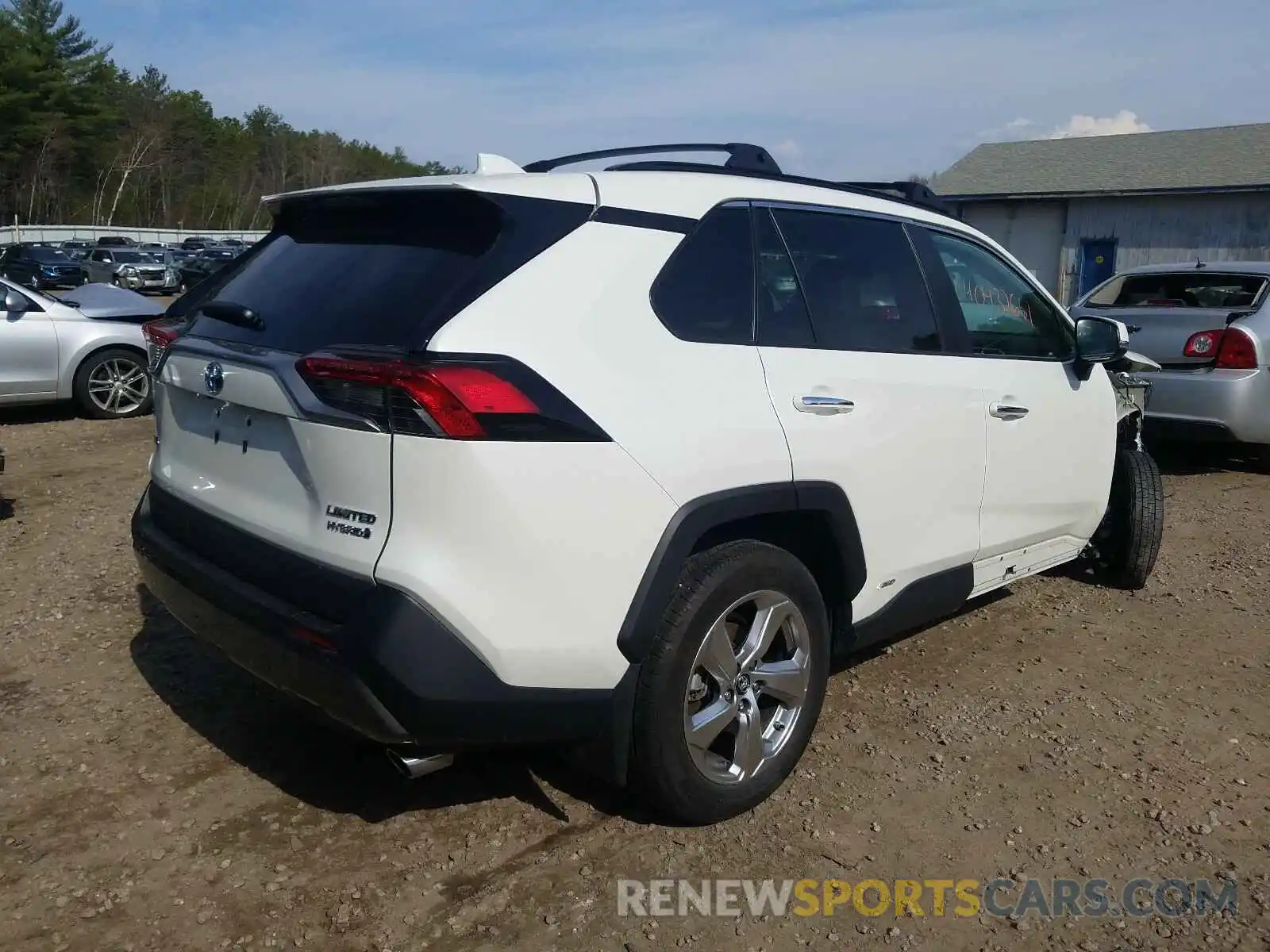 4 Photograph of a damaged car 2T3DWRFV1KW019131 TOYOTA RAV4 2019