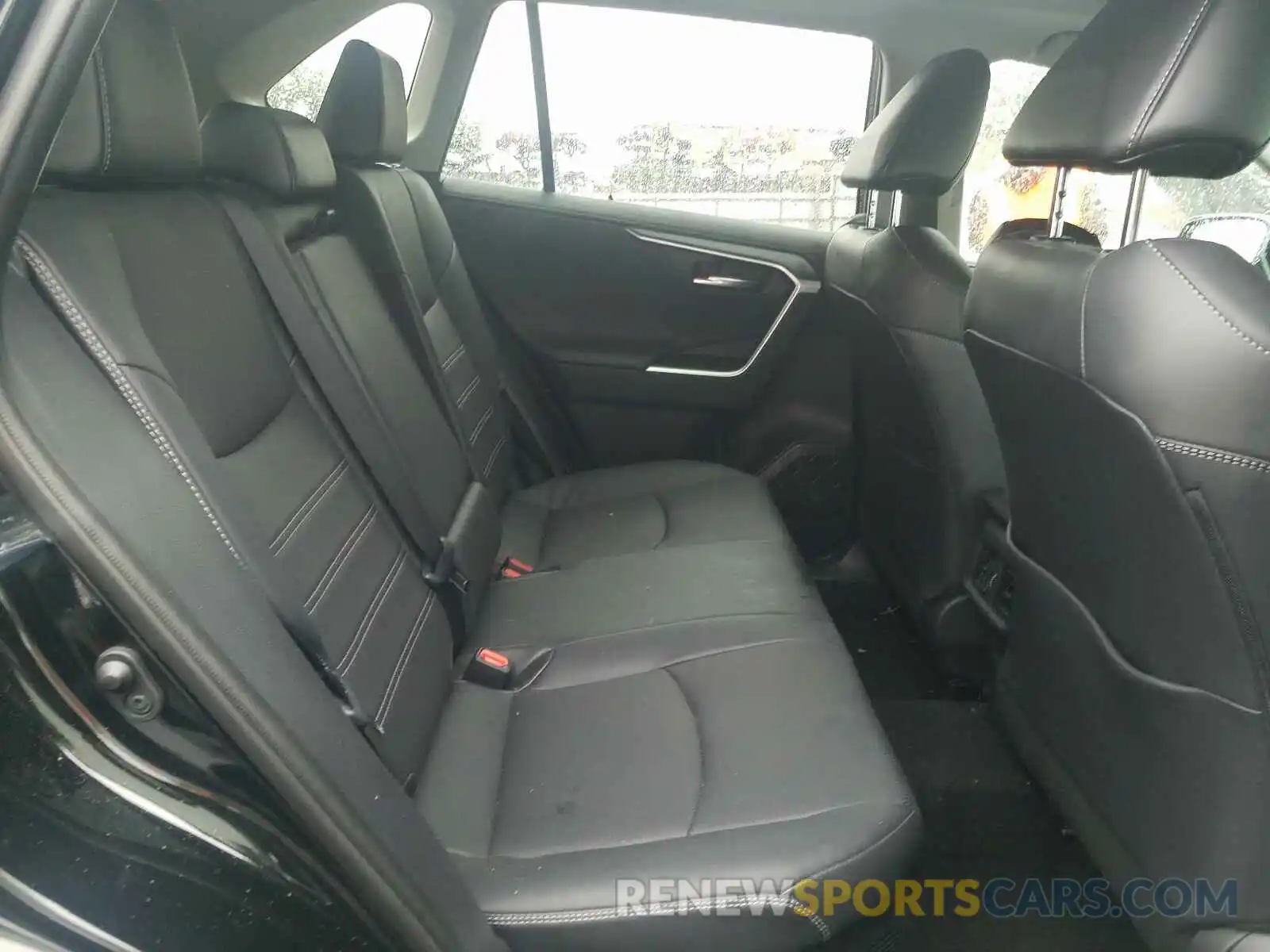 6 Photograph of a damaged car 2T3DWRFV1KW034096 TOYOTA RAV4 2019