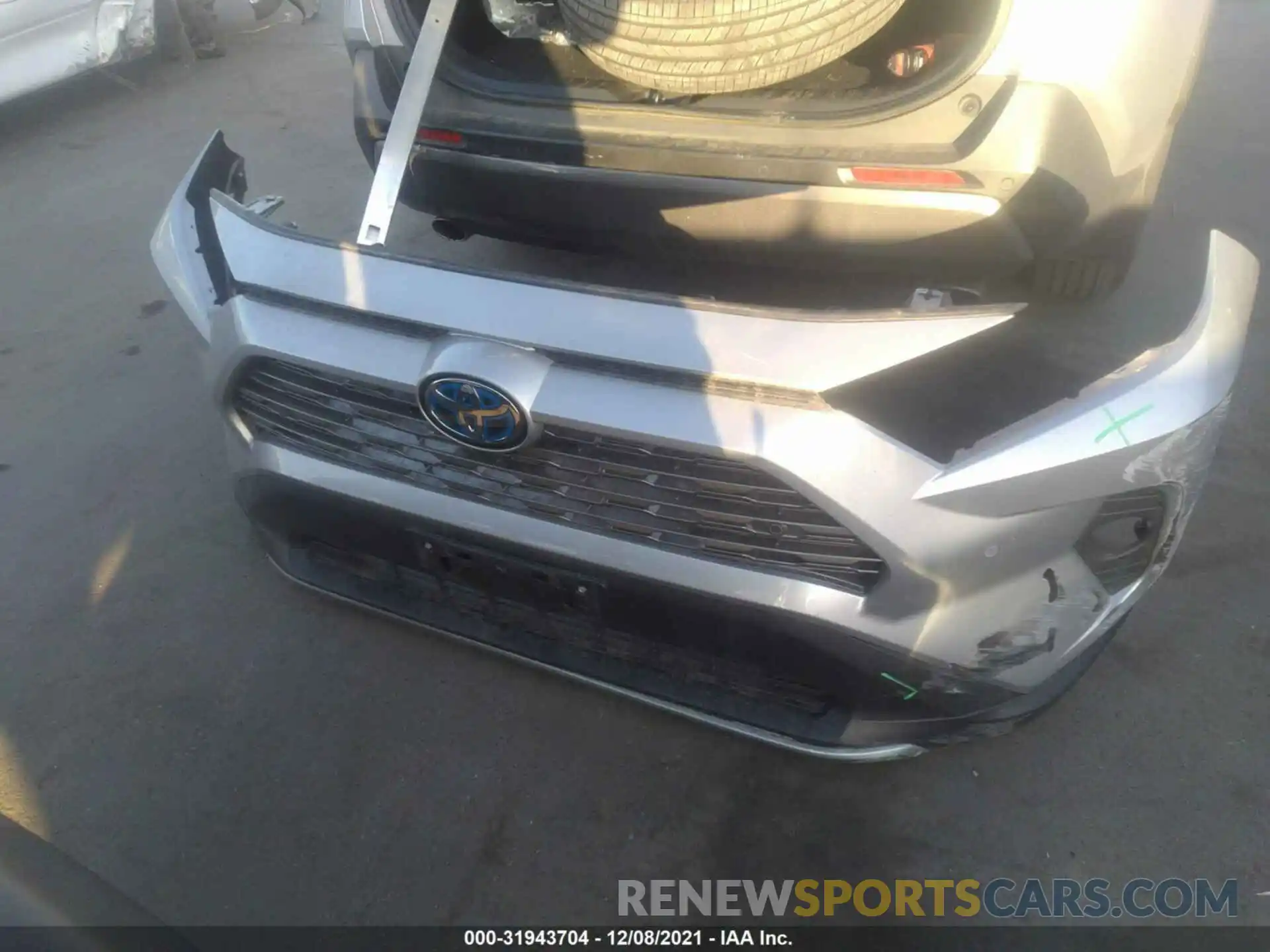 12 Photograph of a damaged car 2T3DWRFV1KW040609 TOYOTA RAV4 2019