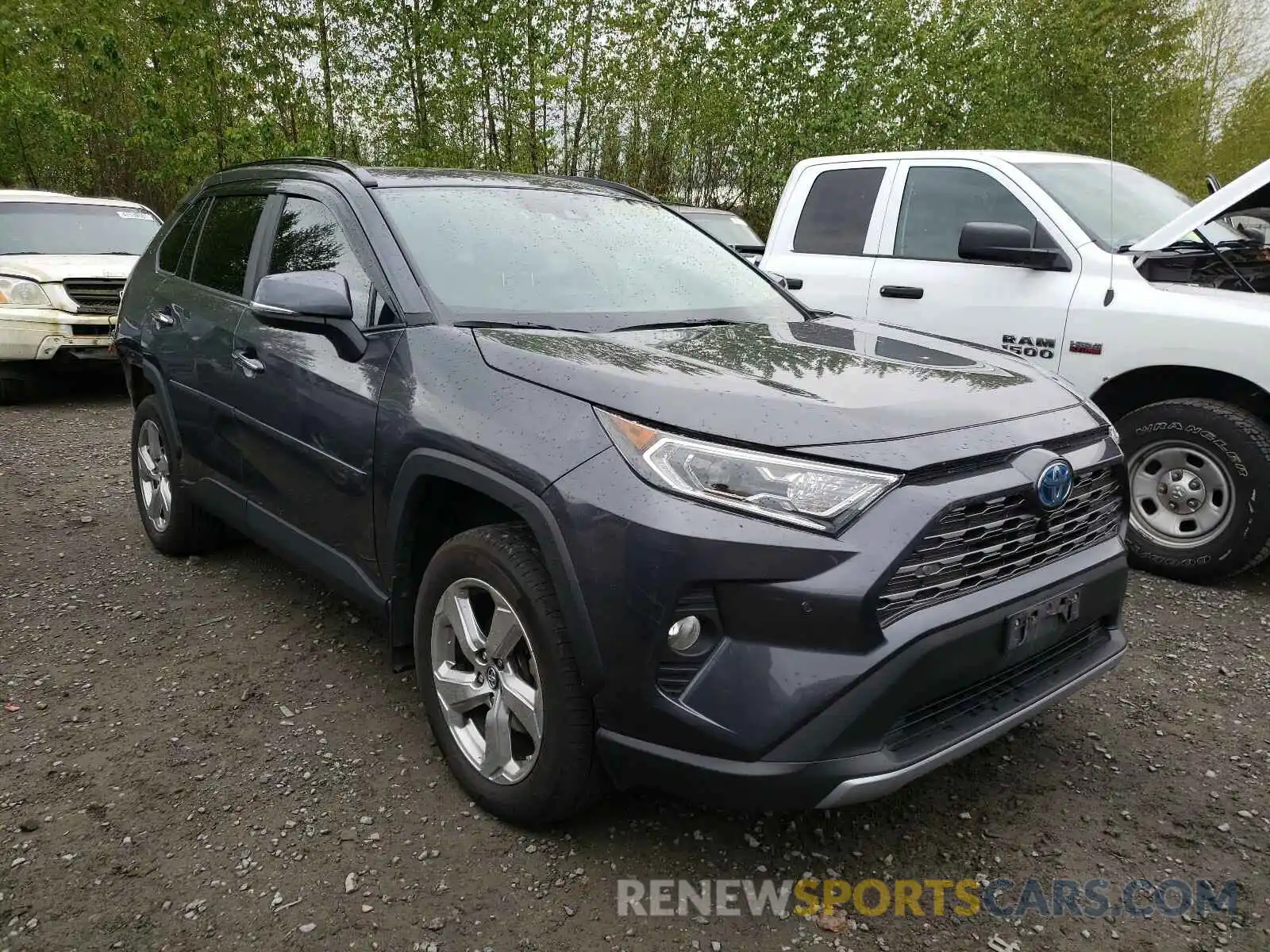 1 Photograph of a damaged car 2T3DWRFV2KW015248 TOYOTA RAV4 2019