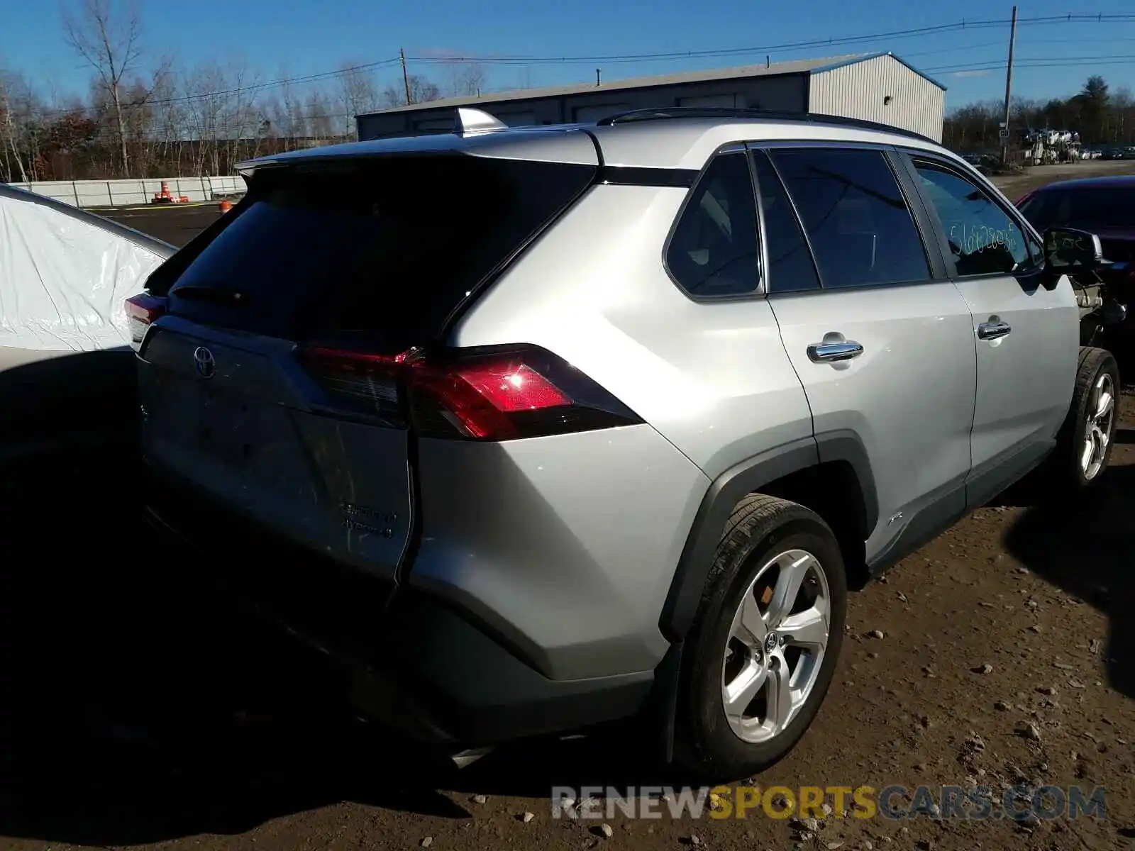 4 Photograph of a damaged car 2T3DWRFV2KW018635 TOYOTA RAV4 2019