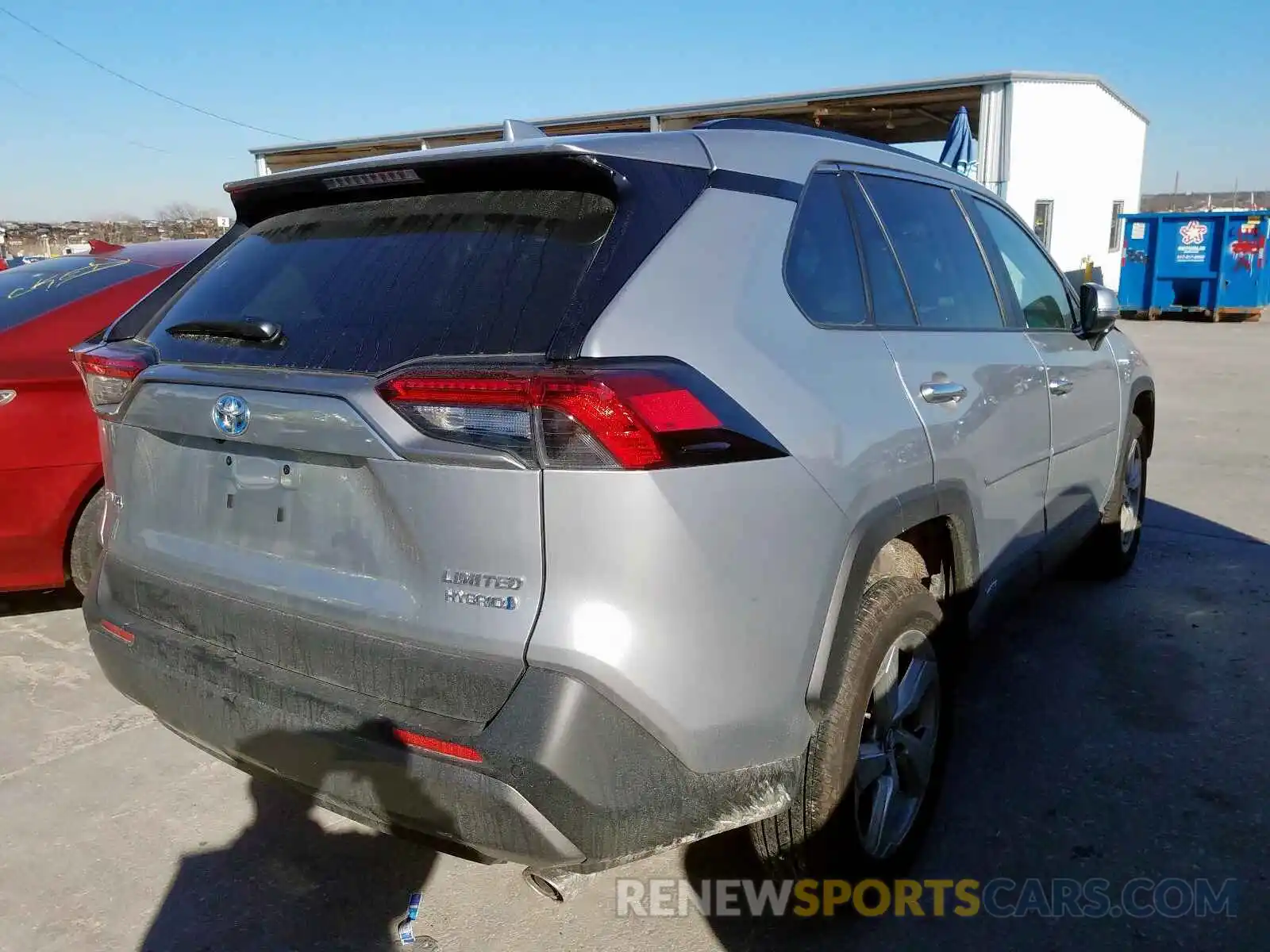 4 Photograph of a damaged car 2T3DWRFV2KW030459 TOYOTA RAV4 2019