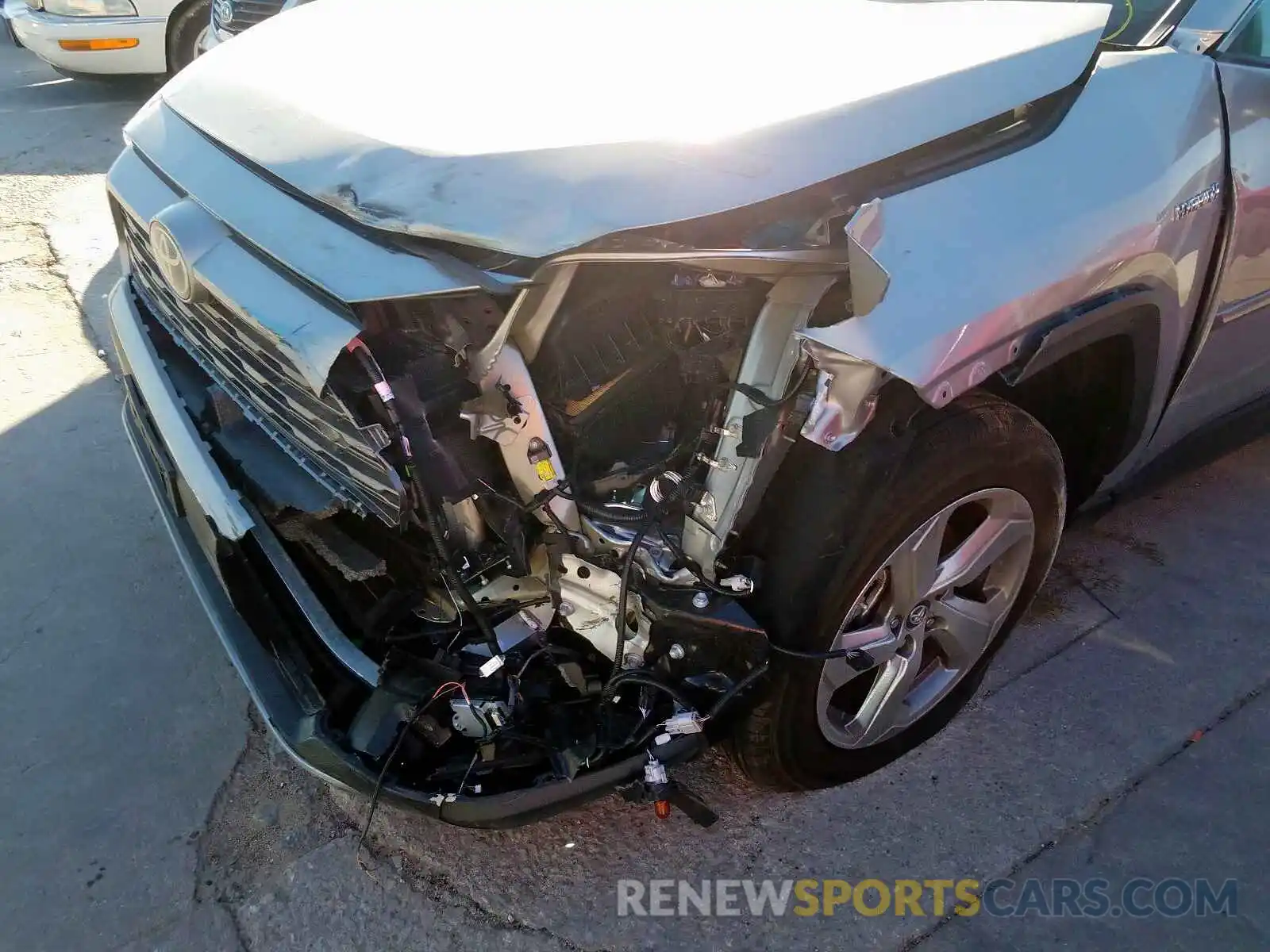 9 Photograph of a damaged car 2T3DWRFV2KW030459 TOYOTA RAV4 2019