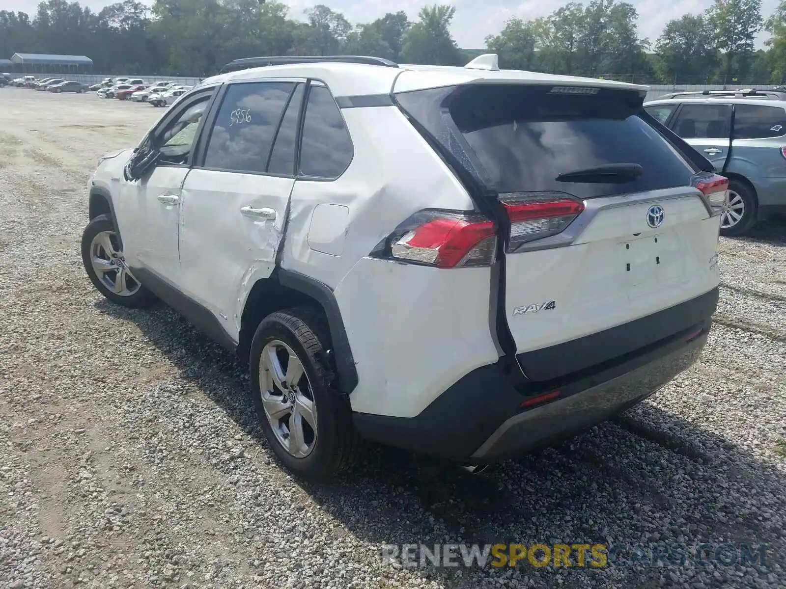 3 Photograph of a damaged car 2T3DWRFV2KW044555 TOYOTA RAV4 2019