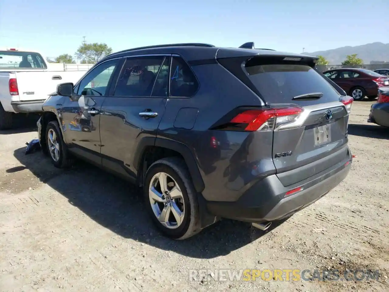 3 Photograph of a damaged car 2T3DWRFV3KW040725 TOYOTA RAV4 2019