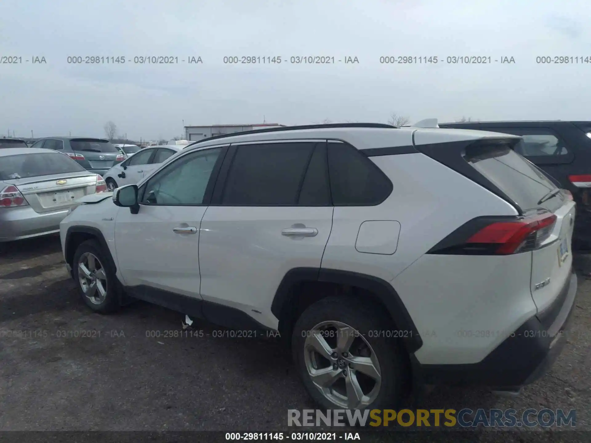 3 Photograph of a damaged car 2T3DWRFV4KW001173 TOYOTA RAV4 2019