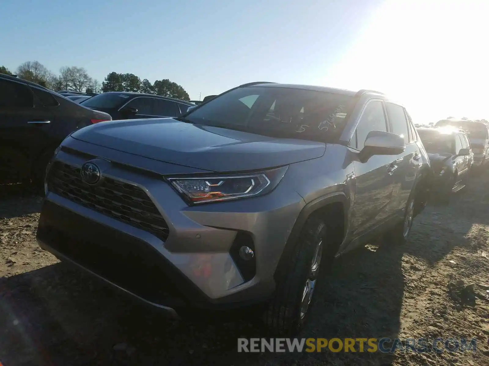 2 Photograph of a damaged car 2T3DWRFV4KW008317 TOYOTA RAV4 2019