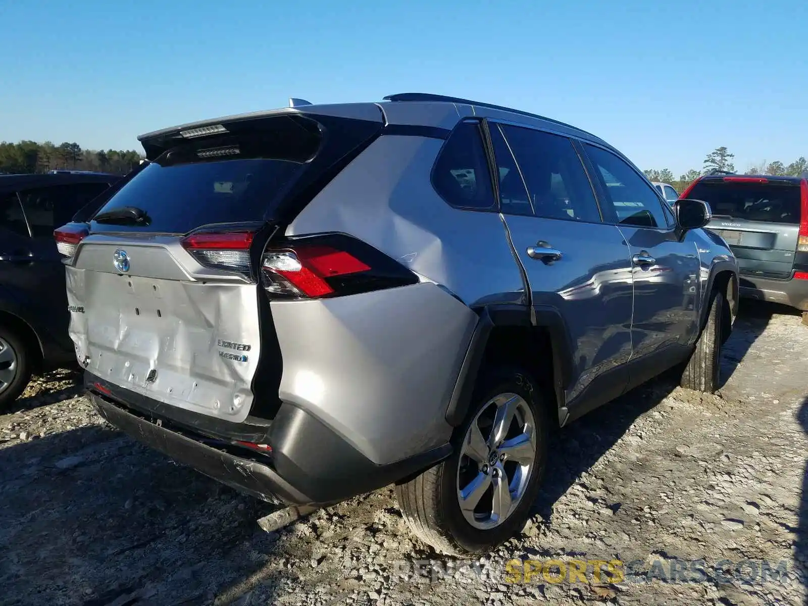 4 Photograph of a damaged car 2T3DWRFV4KW008317 TOYOTA RAV4 2019