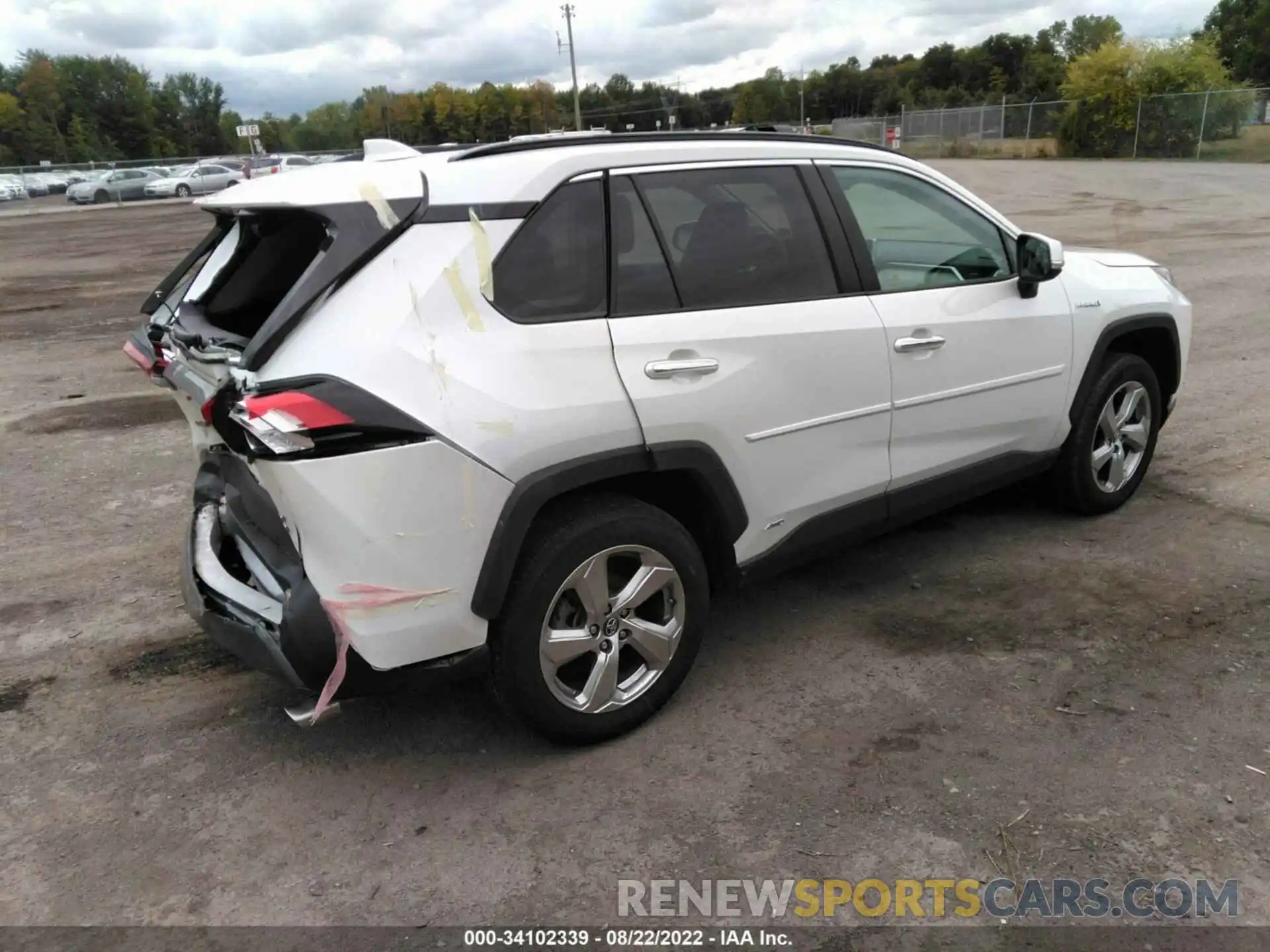 4 Photograph of a damaged car 2T3DWRFV4KW018703 TOYOTA RAV4 2019