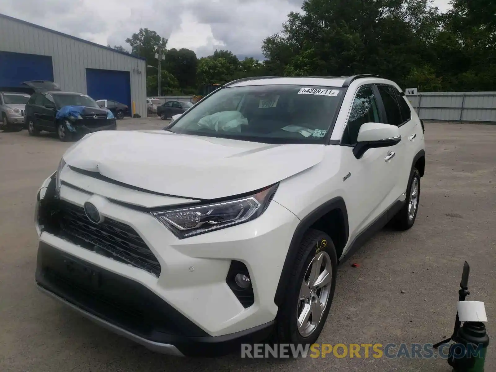 2 Photograph of a damaged car 2T3DWRFV4KW020757 TOYOTA RAV4 2019