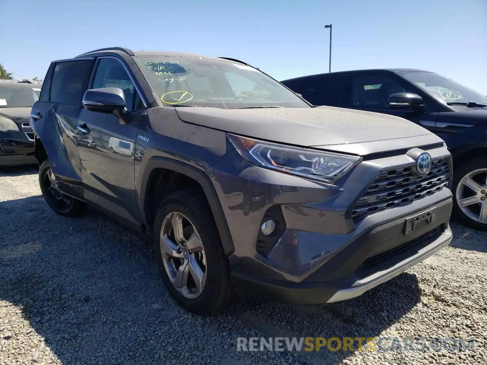 1 Photograph of a damaged car 2T3DWRFV4KW041320 TOYOTA RAV4 2019