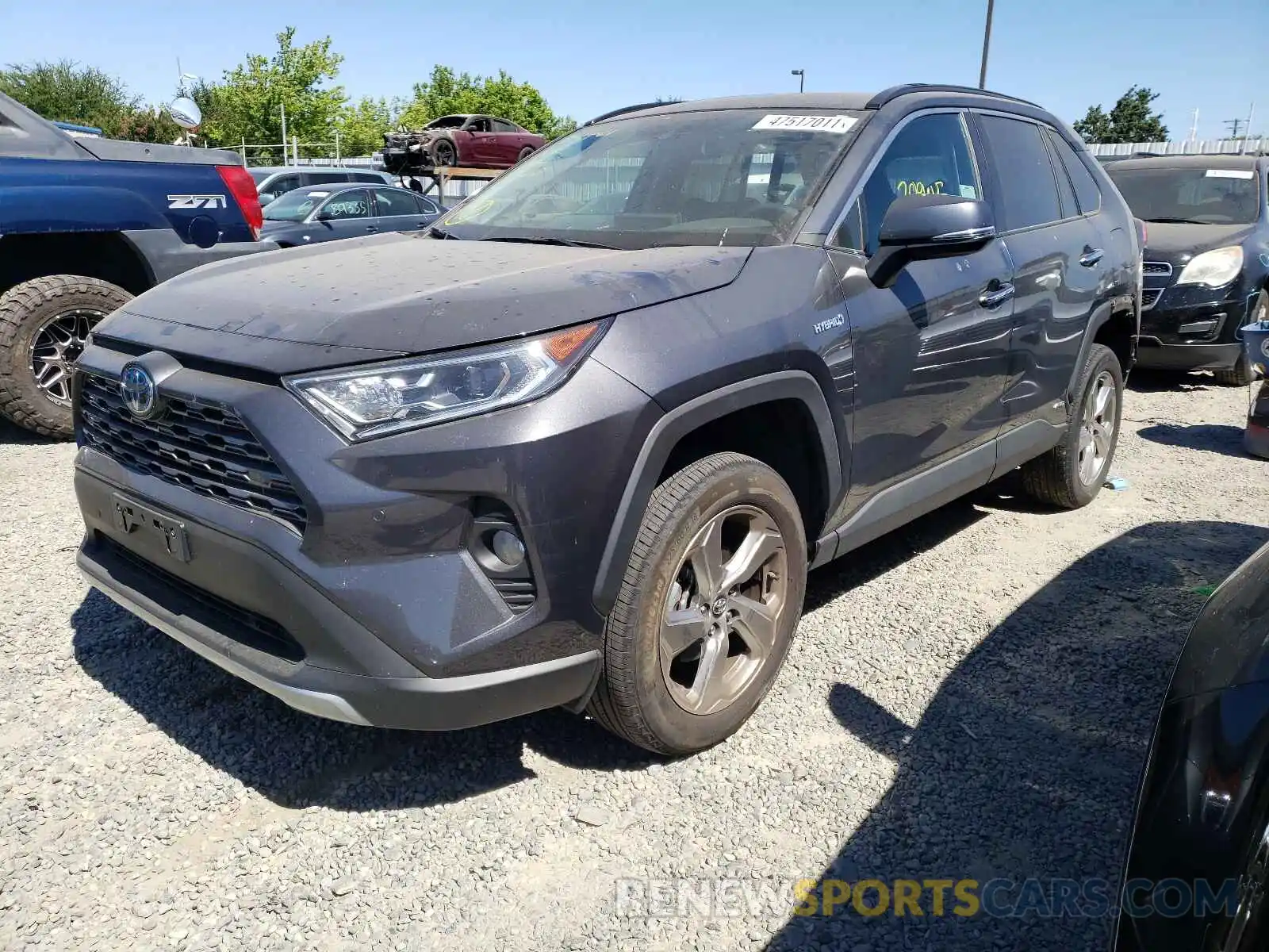 2 Photograph of a damaged car 2T3DWRFV4KW041320 TOYOTA RAV4 2019