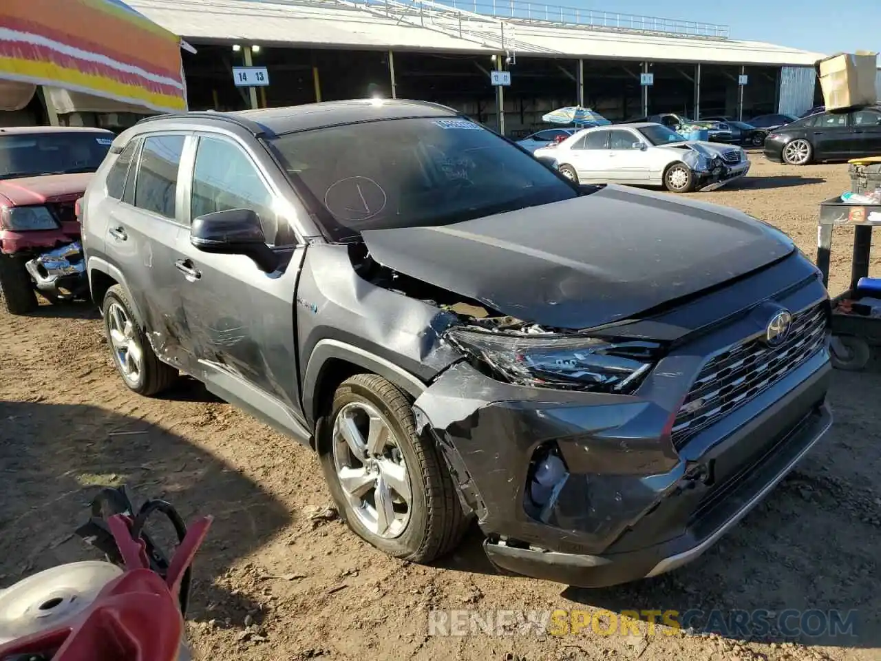 1 Photograph of a damaged car 2T3DWRFV4KW042466 TOYOTA RAV4 2019