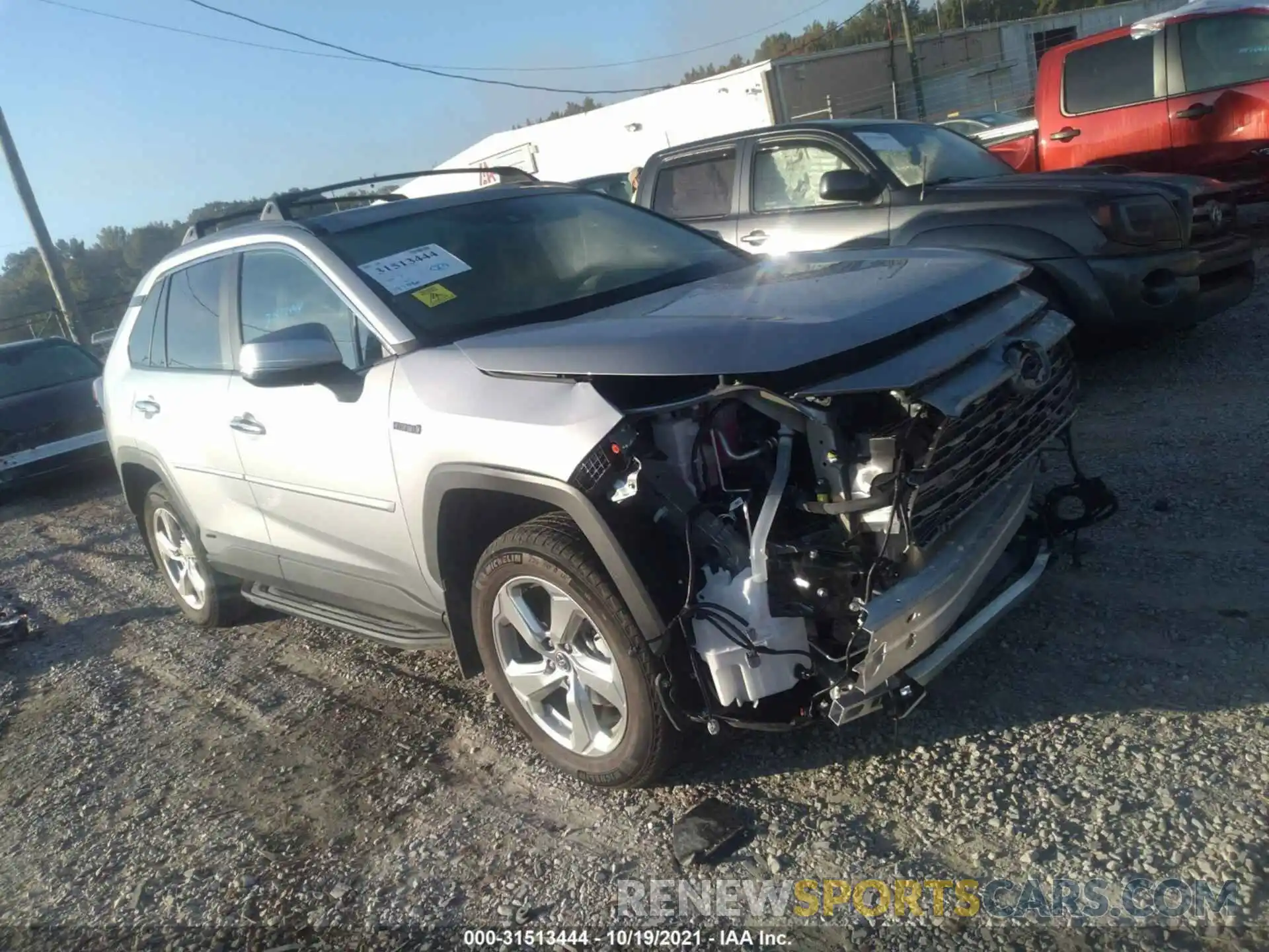 1 Photograph of a damaged car 2T3DWRFV5KW014269 TOYOTA RAV4 2019