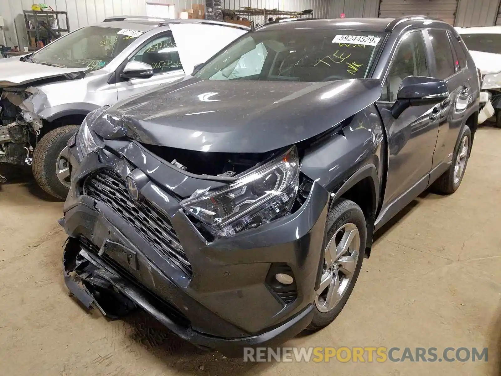 2 Photograph of a damaged car 2T3DWRFV5KW031704 TOYOTA RAV4 2019