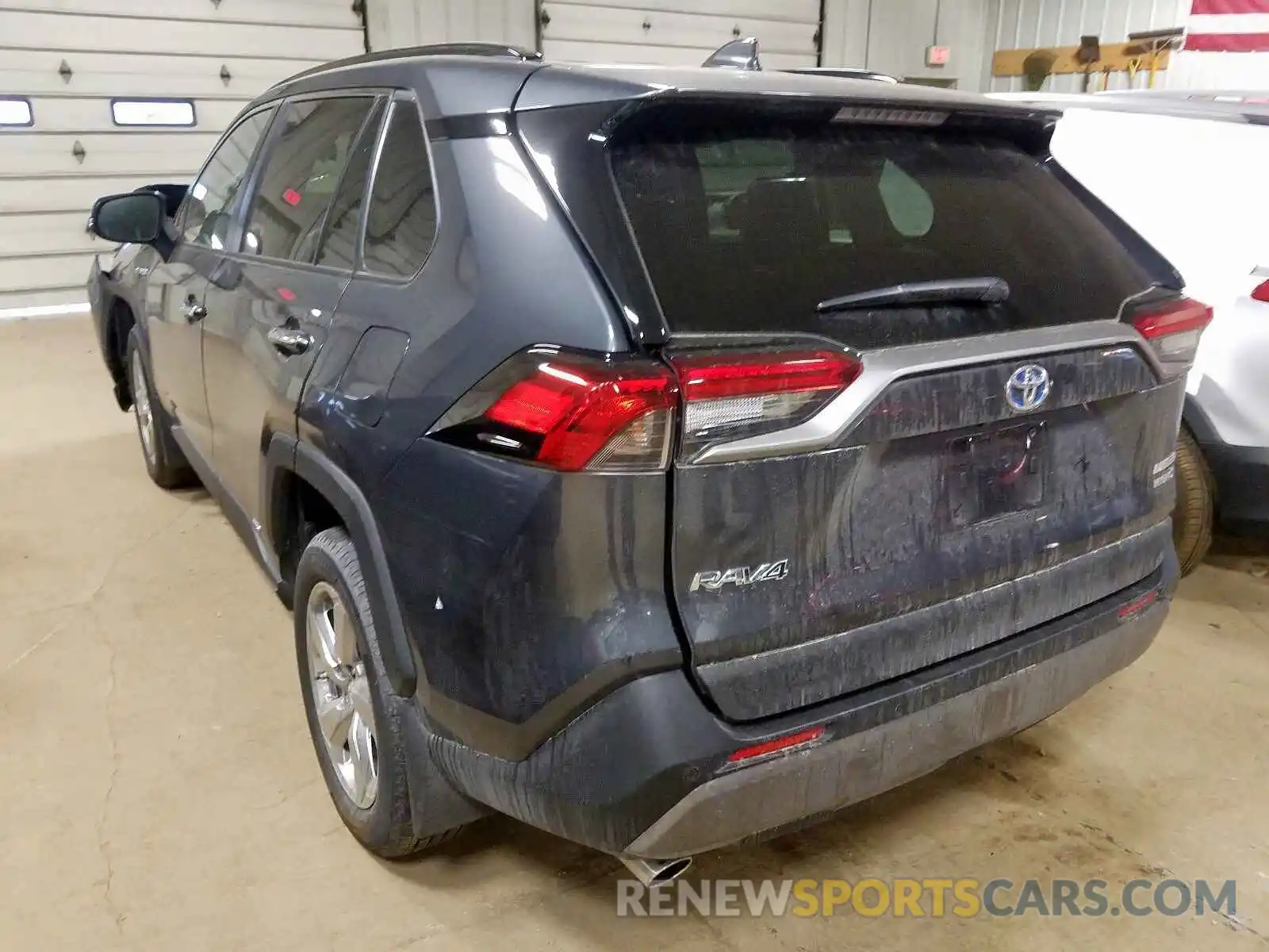 3 Photograph of a damaged car 2T3DWRFV5KW031704 TOYOTA RAV4 2019