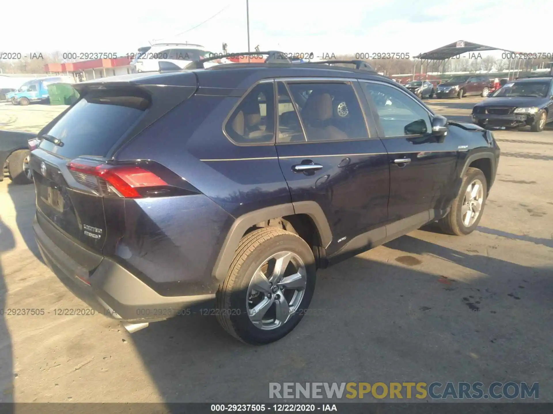 4 Photograph of a damaged car 2T3DWRFV5KW044808 TOYOTA RAV4 2019