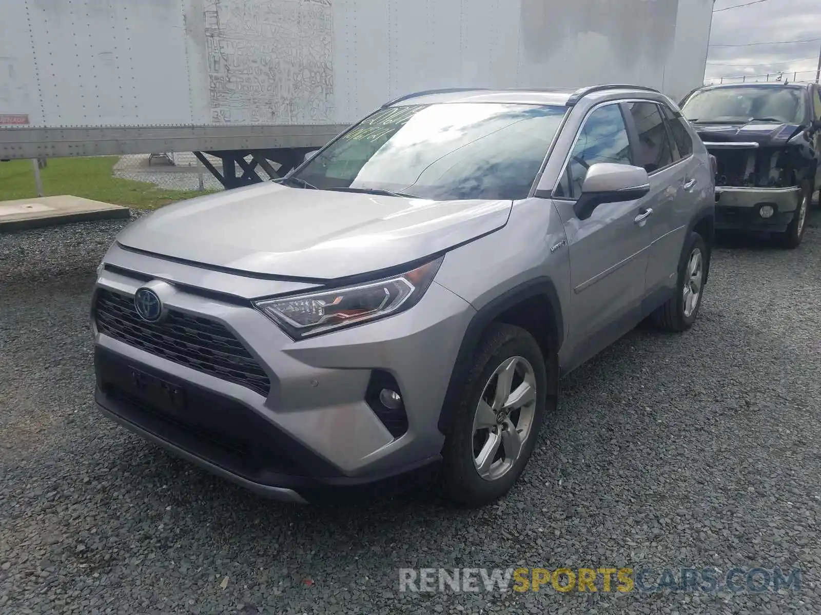 2 Photograph of a damaged car 2T3DWRFV6KW009307 TOYOTA RAV4 2019