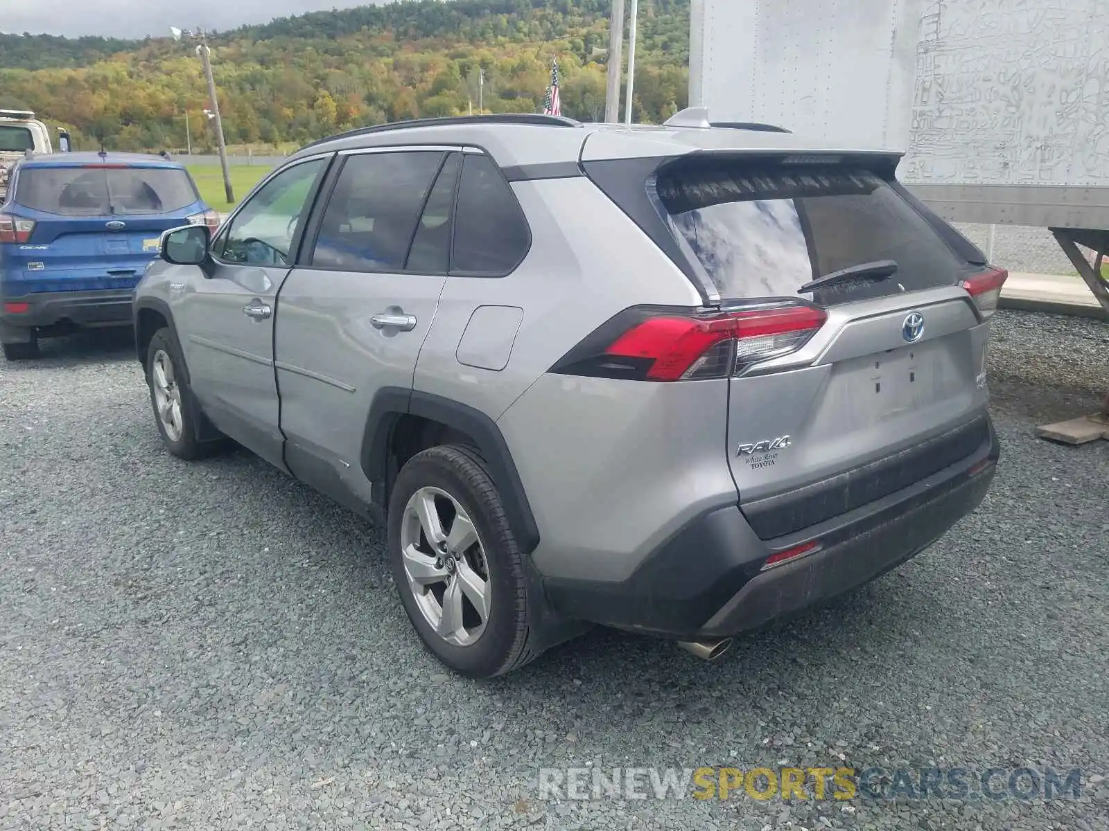 3 Photograph of a damaged car 2T3DWRFV6KW009307 TOYOTA RAV4 2019