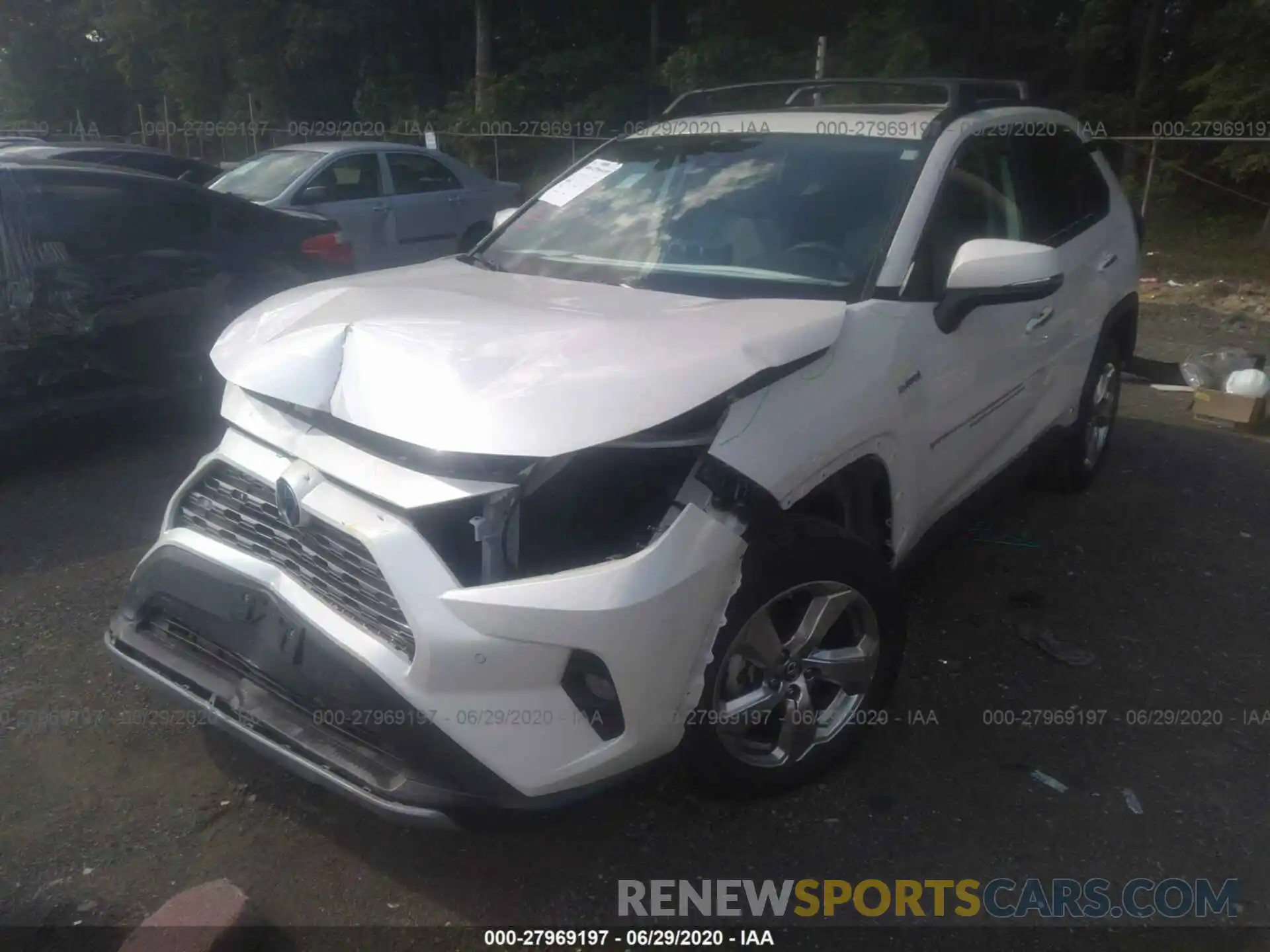 2 Photograph of a damaged car 2T3DWRFV6KW022140 TOYOTA RAV4 2019