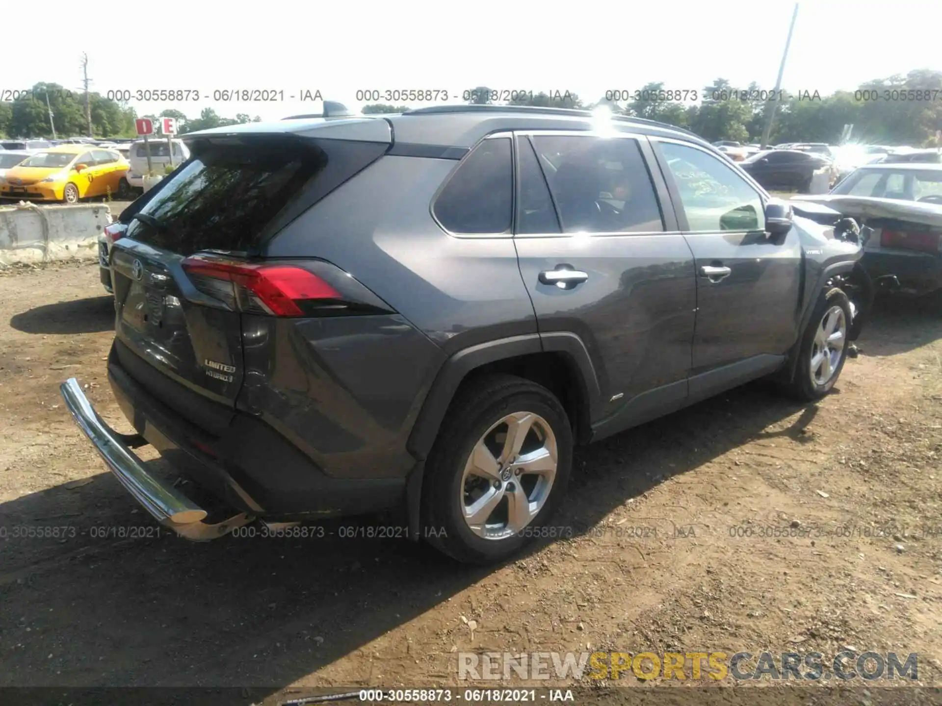 4 Photograph of a damaged car 2T3DWRFV6KW024129 TOYOTA RAV4 2019