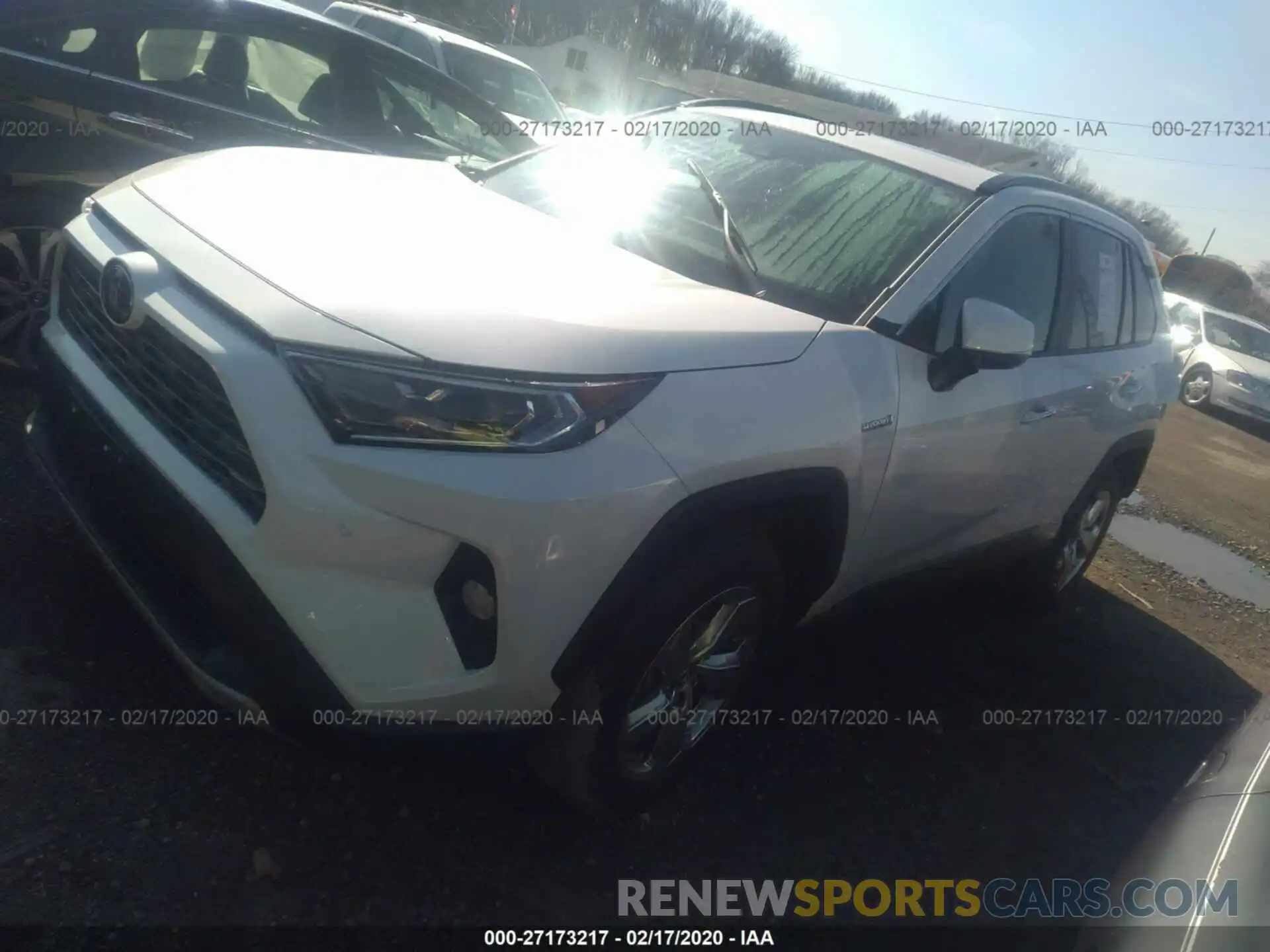 2 Photograph of a damaged car 2T3DWRFV6KW034451 TOYOTA RAV4 2019