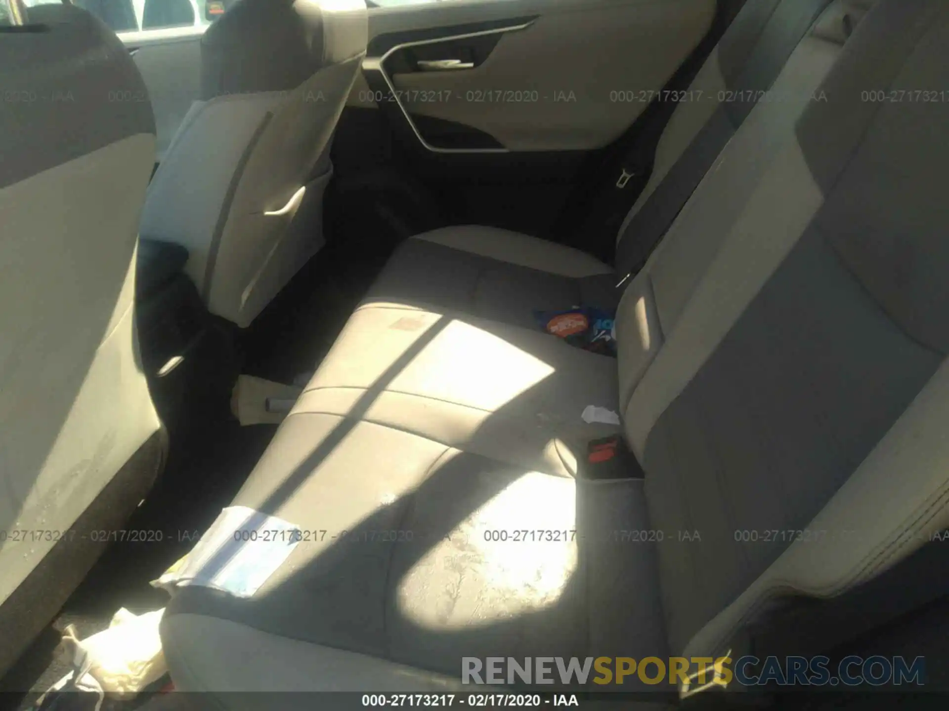 8 Фотография поврежденного автомобиля 2T3DWRFV6KW034451 TOYOTA RAV4 2019