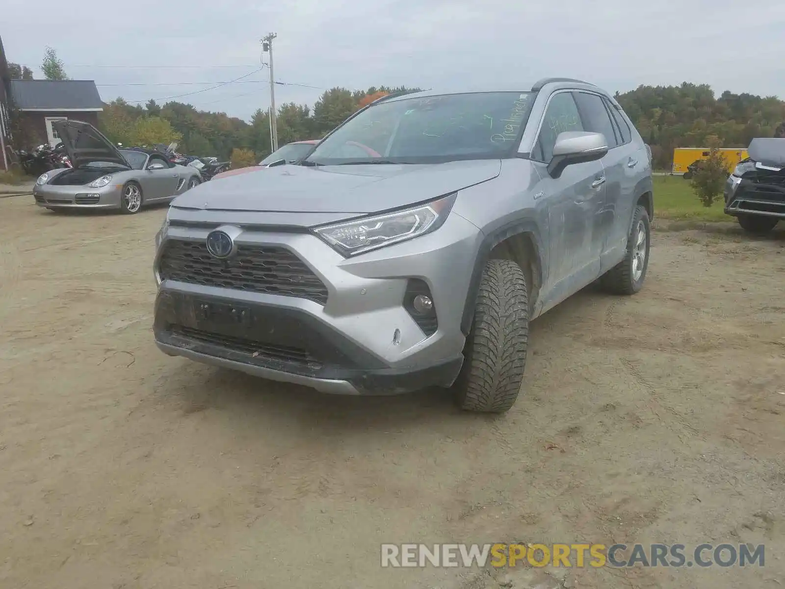 2 Фотография поврежденного автомобиля 2T3DWRFV6KW035308 TOYOTA RAV4 2019