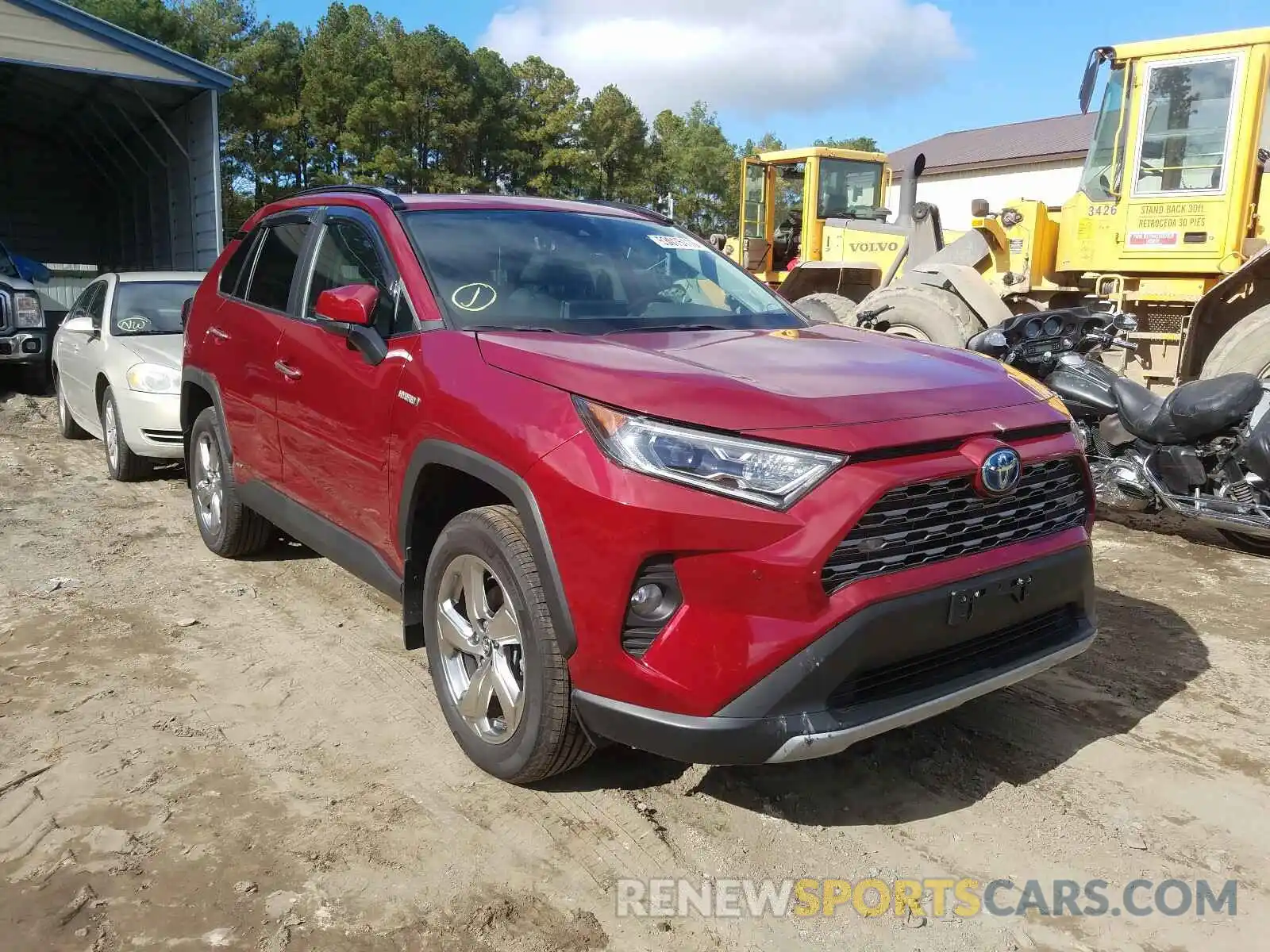 1 Photograph of a damaged car 2T3DWRFV6KW041674 TOYOTA RAV4 2019