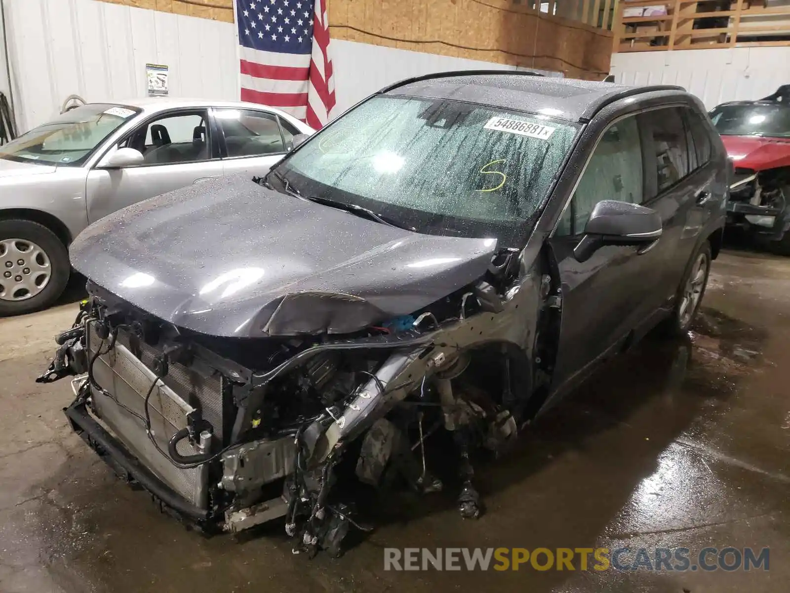 2 Photograph of a damaged car 2T3DWRFV7KW038010 TOYOTA RAV4 2019