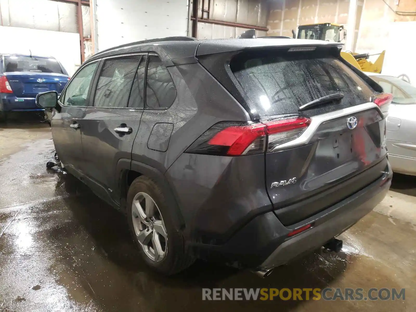 3 Photograph of a damaged car 2T3DWRFV7KW038010 TOYOTA RAV4 2019