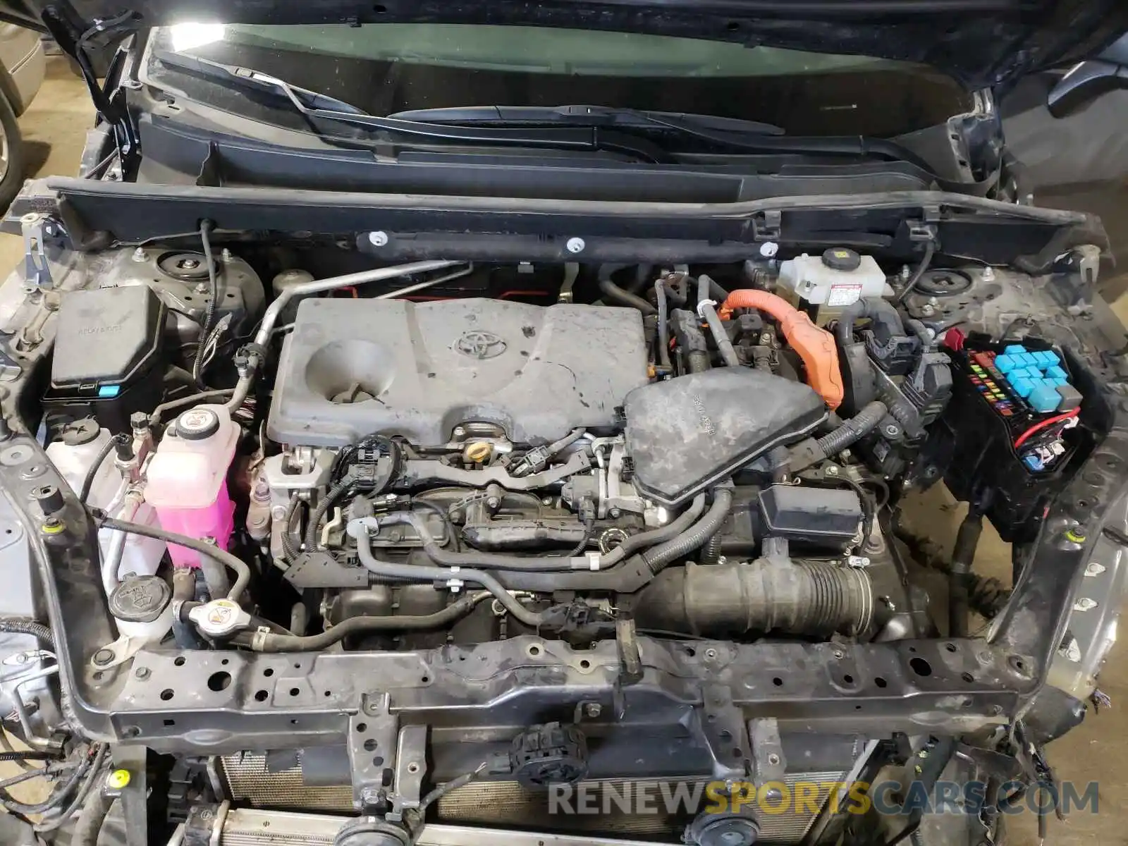 7 Photograph of a damaged car 2T3DWRFV7KW038010 TOYOTA RAV4 2019