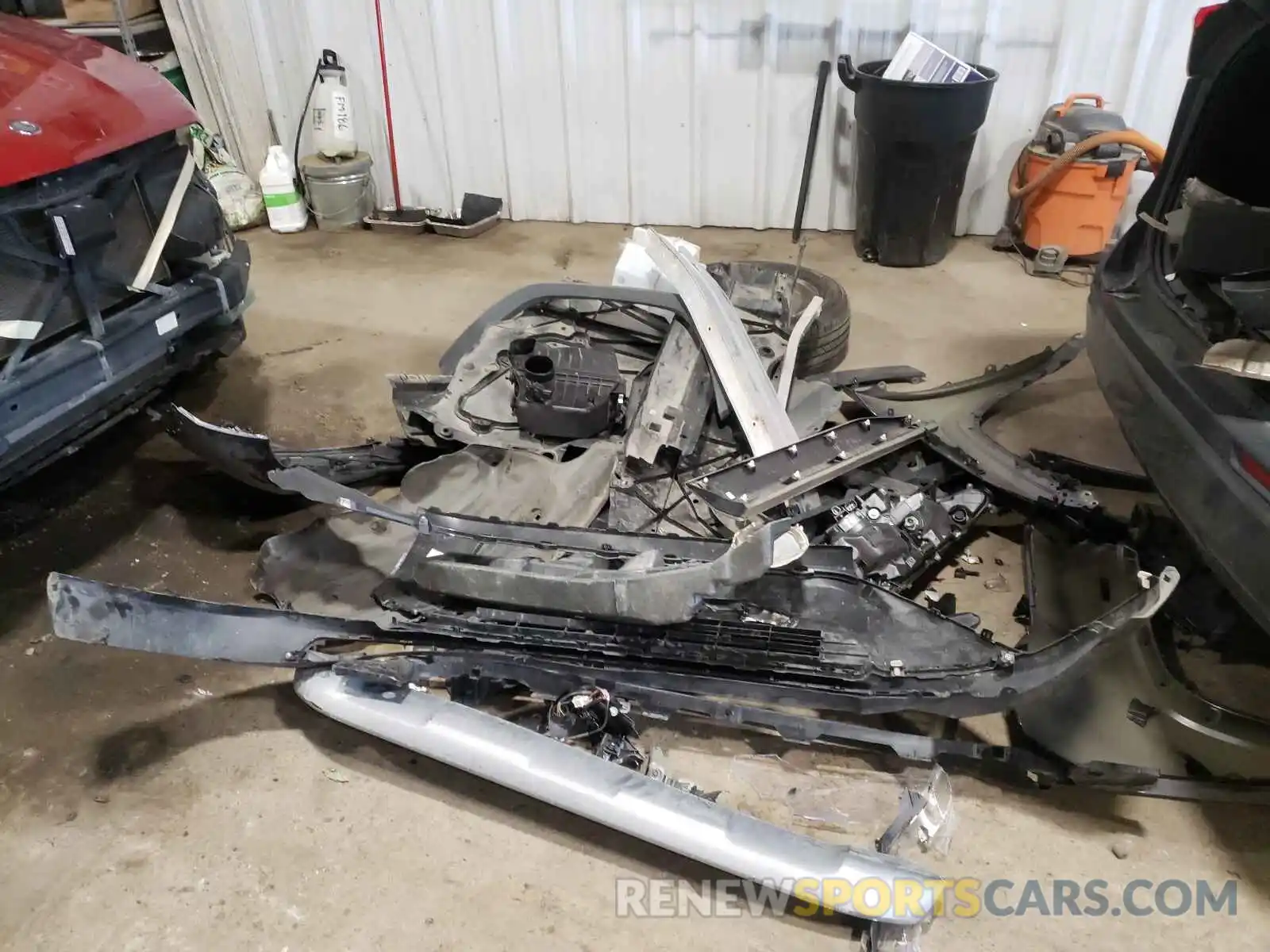 9 Photograph of a damaged car 2T3DWRFV7KW038010 TOYOTA RAV4 2019